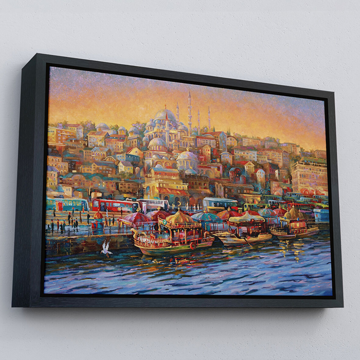 Siyah Çerçeveli Eminönü Balıkçı Tekneleri Yağlıboya Görünümlü Kanvas Tablo