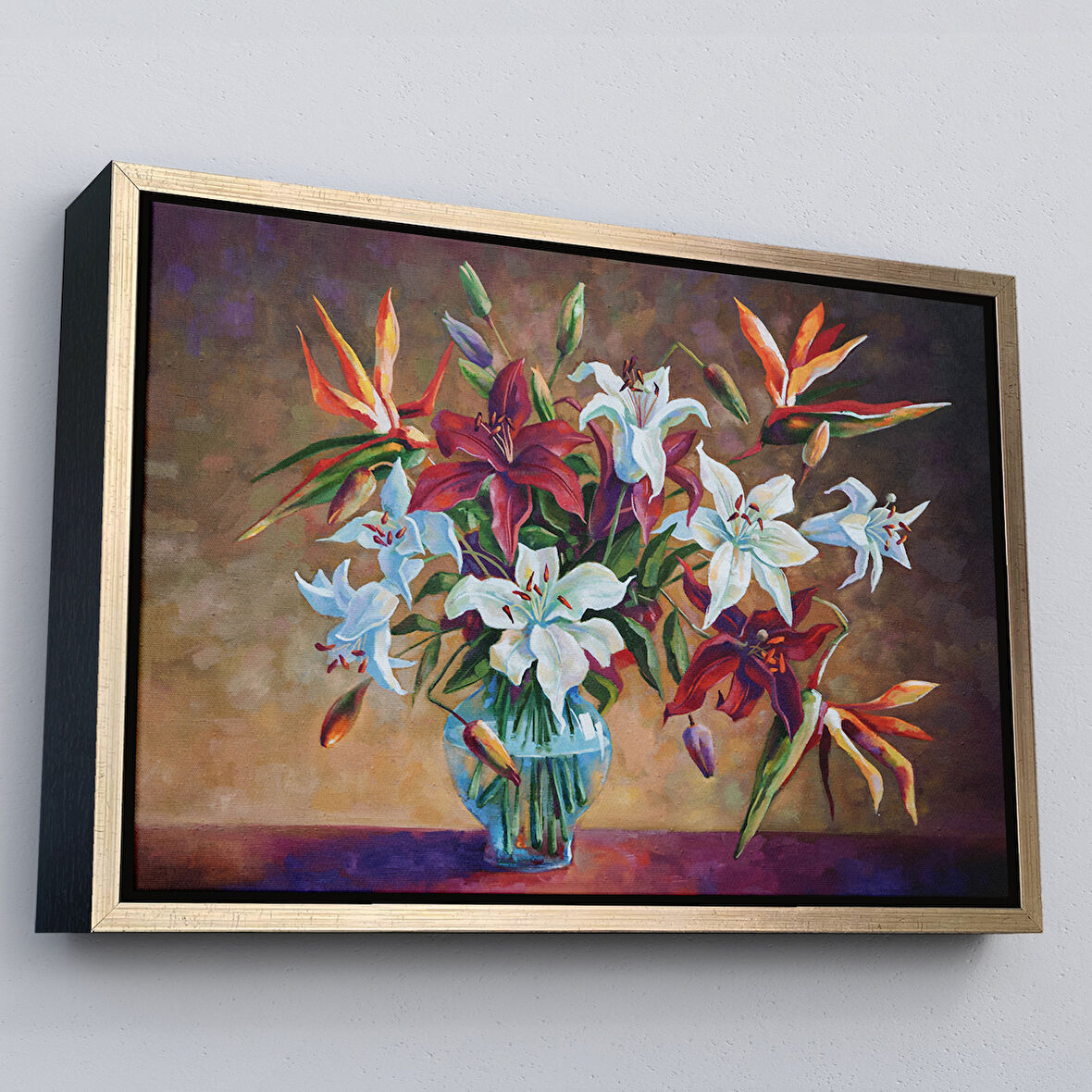 Altın Çerçeveli Zambak Çiçekleri Yağlıboya Görünüm Dekoratif Kanvas Duvar Tablosu