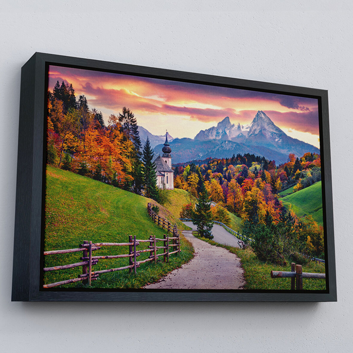 Siyah Çerçeveli Hochkalter Dağı Maria Gern Kilisesi Ve Alpler Dekoratif Tablo