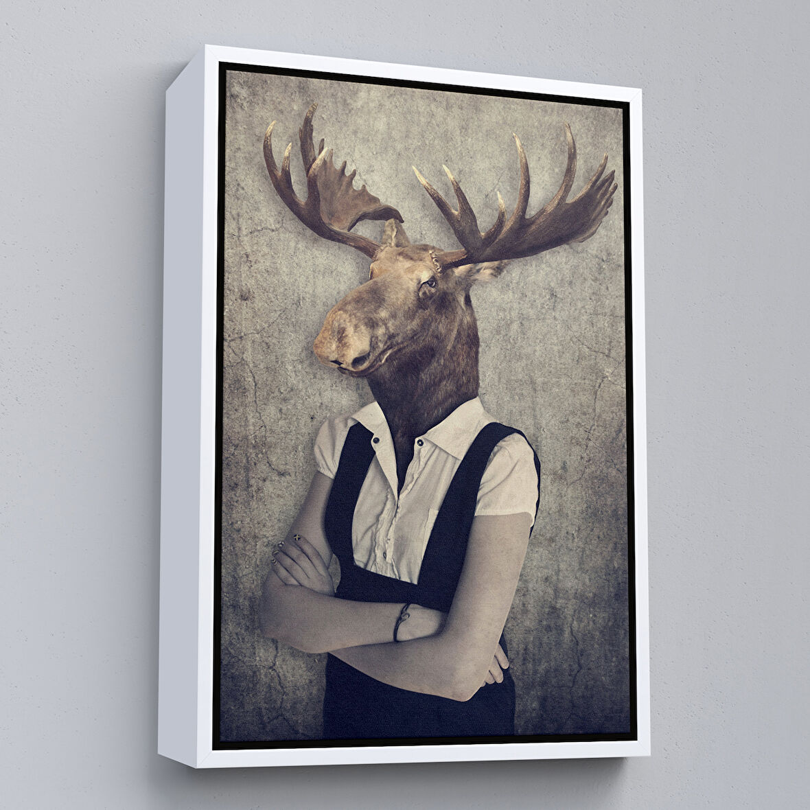 Beyaz Çerçeveli Geyik Kafalı İnsan Kanvas Tablo
