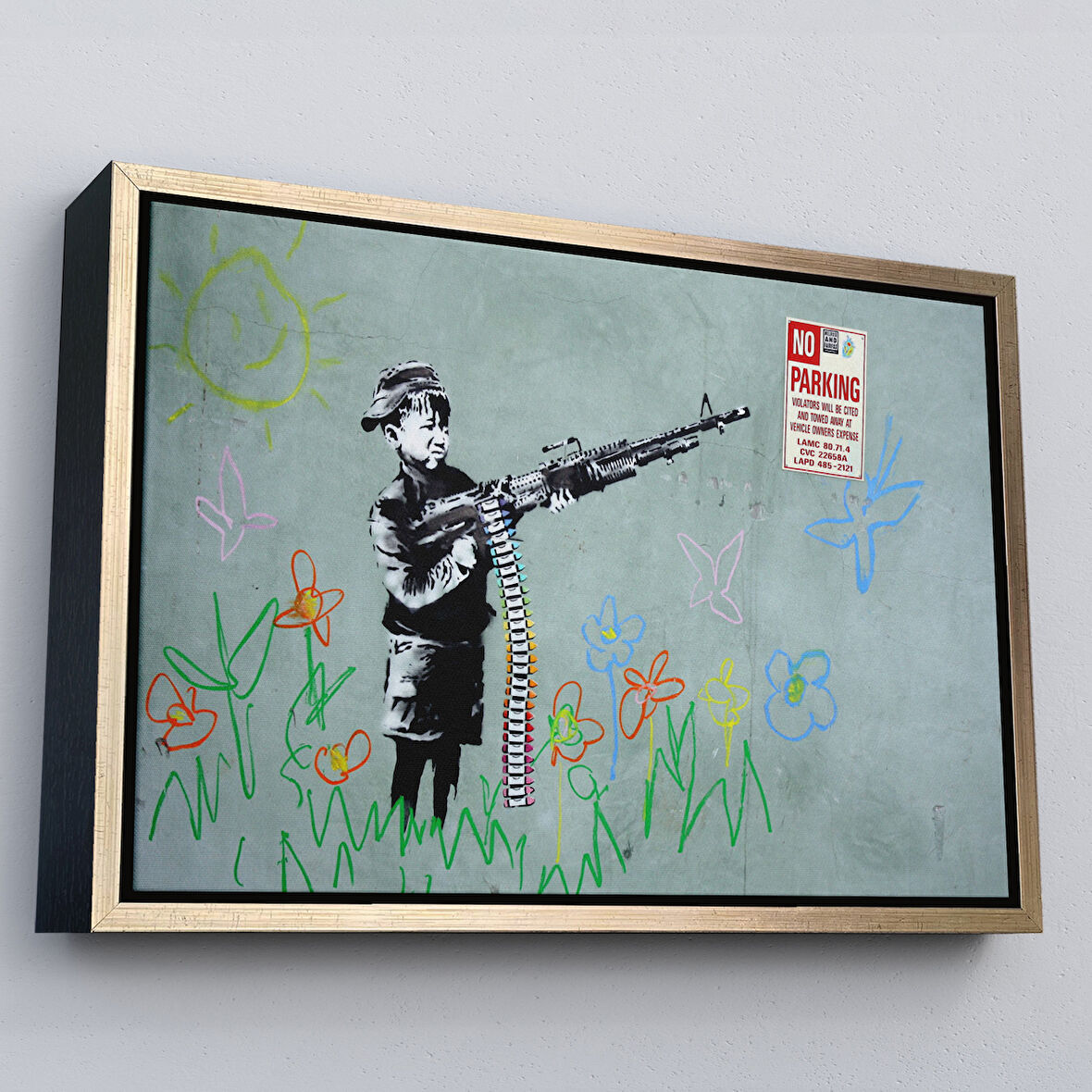 Altın Çerçeveli Bansky'nin Makineli Tüfekli Çocuk İsimli Eseri Kanvas Tablo, No Parking