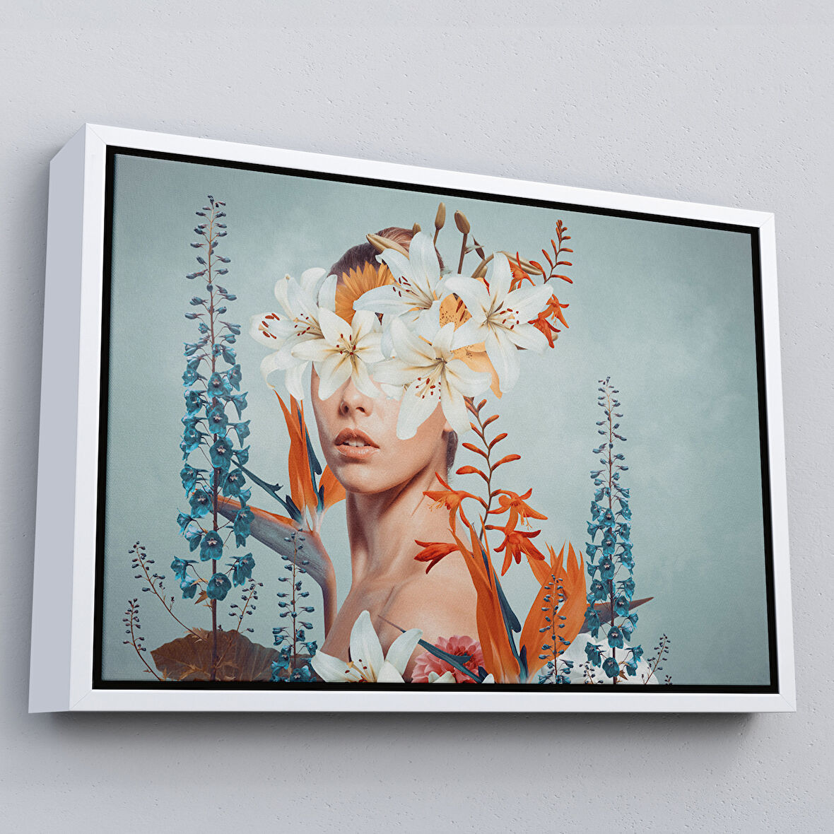 Beyaz Çerçeveli Çiçekler İçindeki Güzel Kadın Portresi Kanvas Tablo