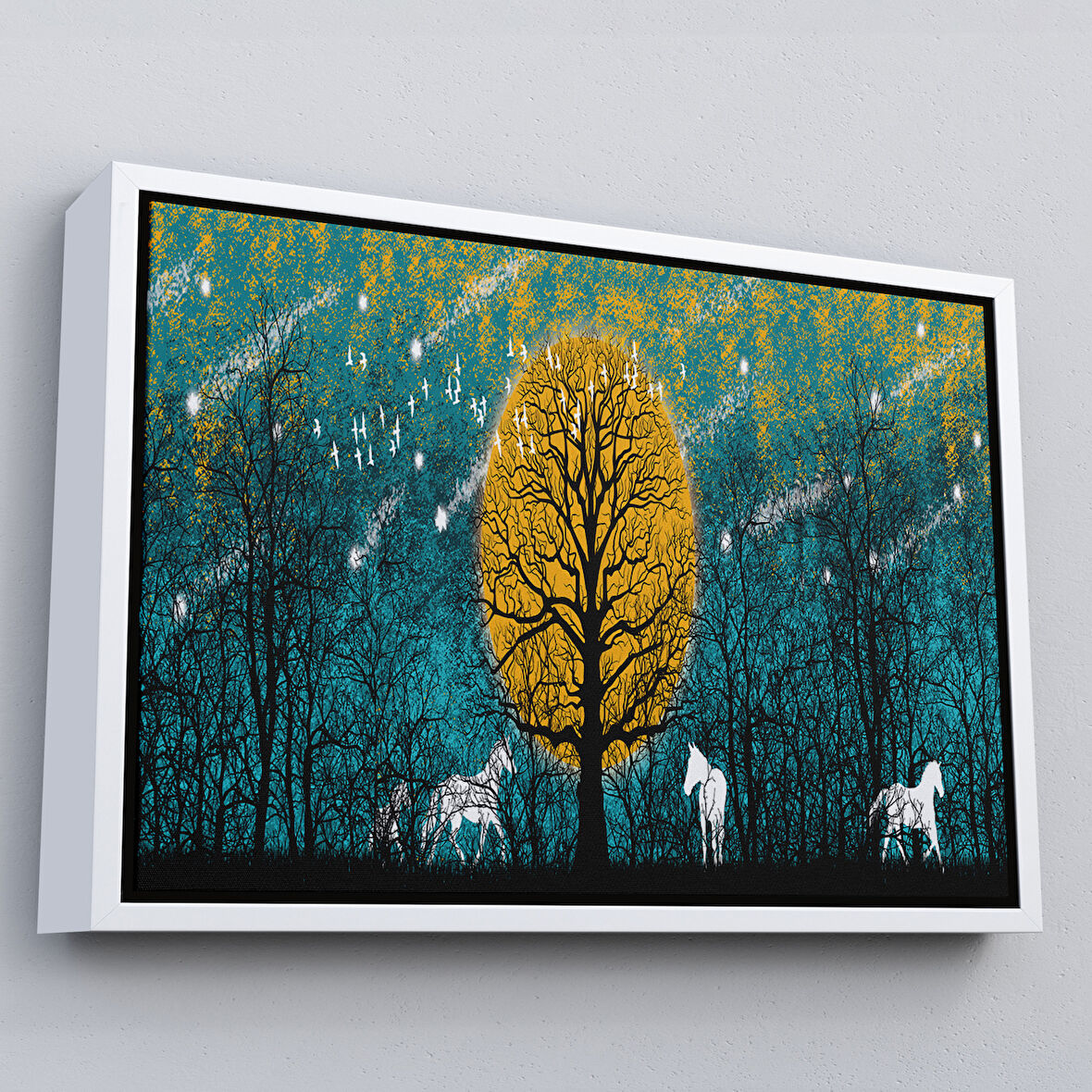 Beyaz Çerçeveli Geceyarısı Ormanda Gezen Atlar Kanvas Tablosu
