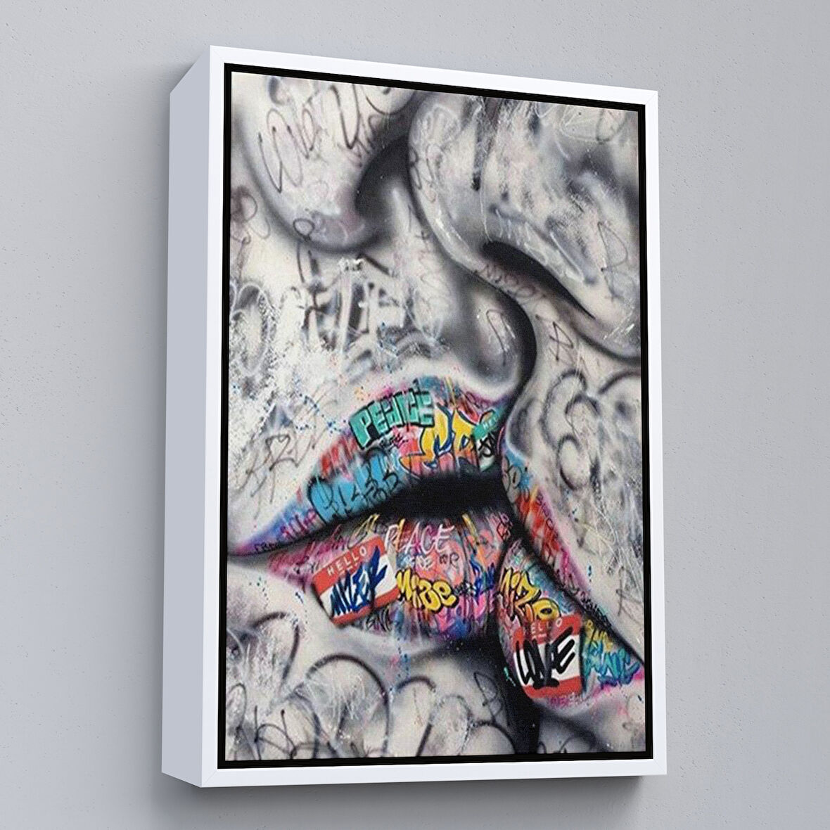 Beyaz Çerçeveli Öpüşme Kanvas Duvar Sanatı, Öpüşme Banksy Tarzı Graffiti Sokak Kanvas Tablo