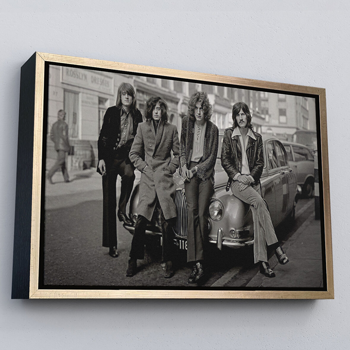 Altın Çerçeveli Led Zeppelin Efsanesinin Arabası John Bonham Kanvas Tablo