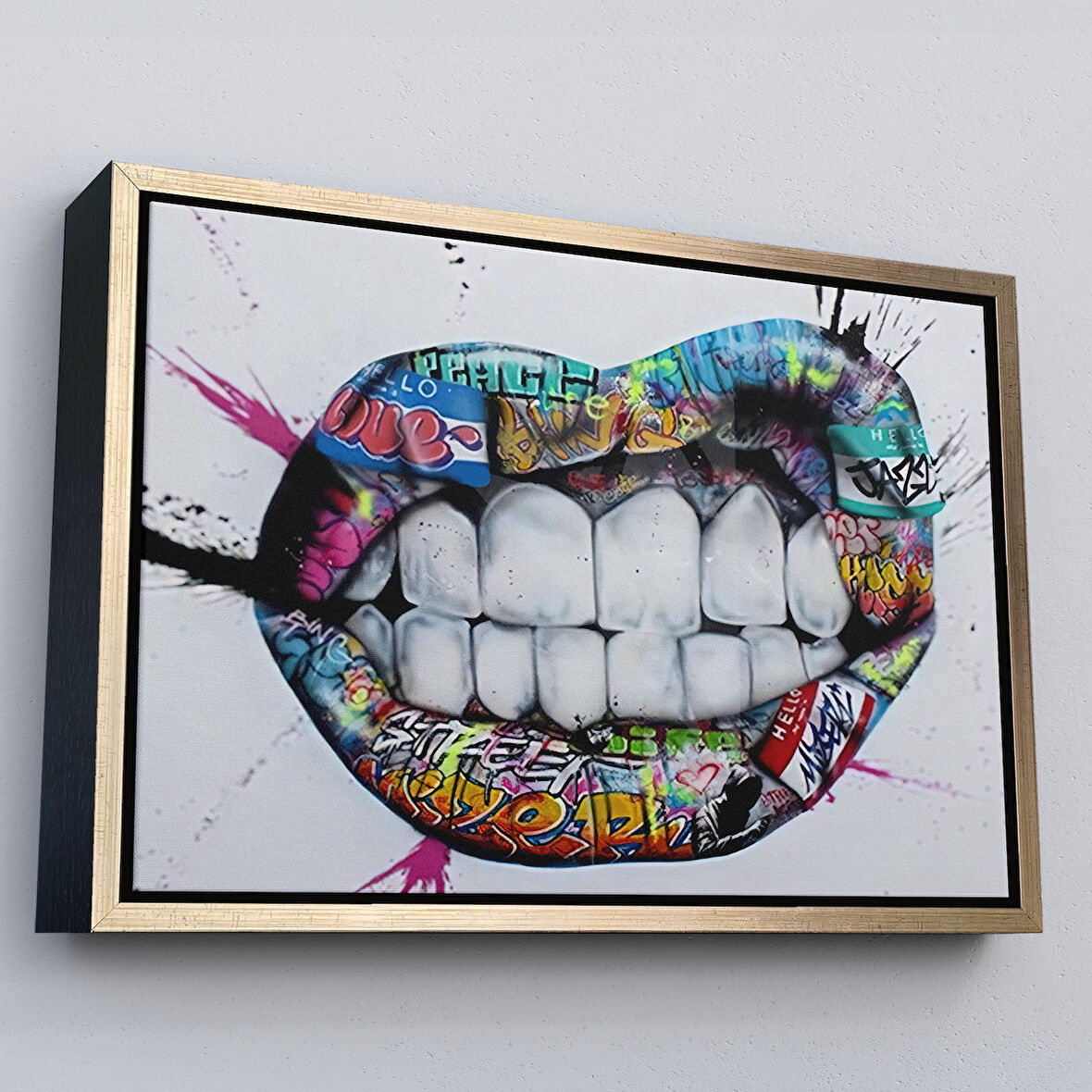 Altın Çerçeveli Renkli Dudak Graffiti Kanvas Tablo, Banksy Sokak Sanatı