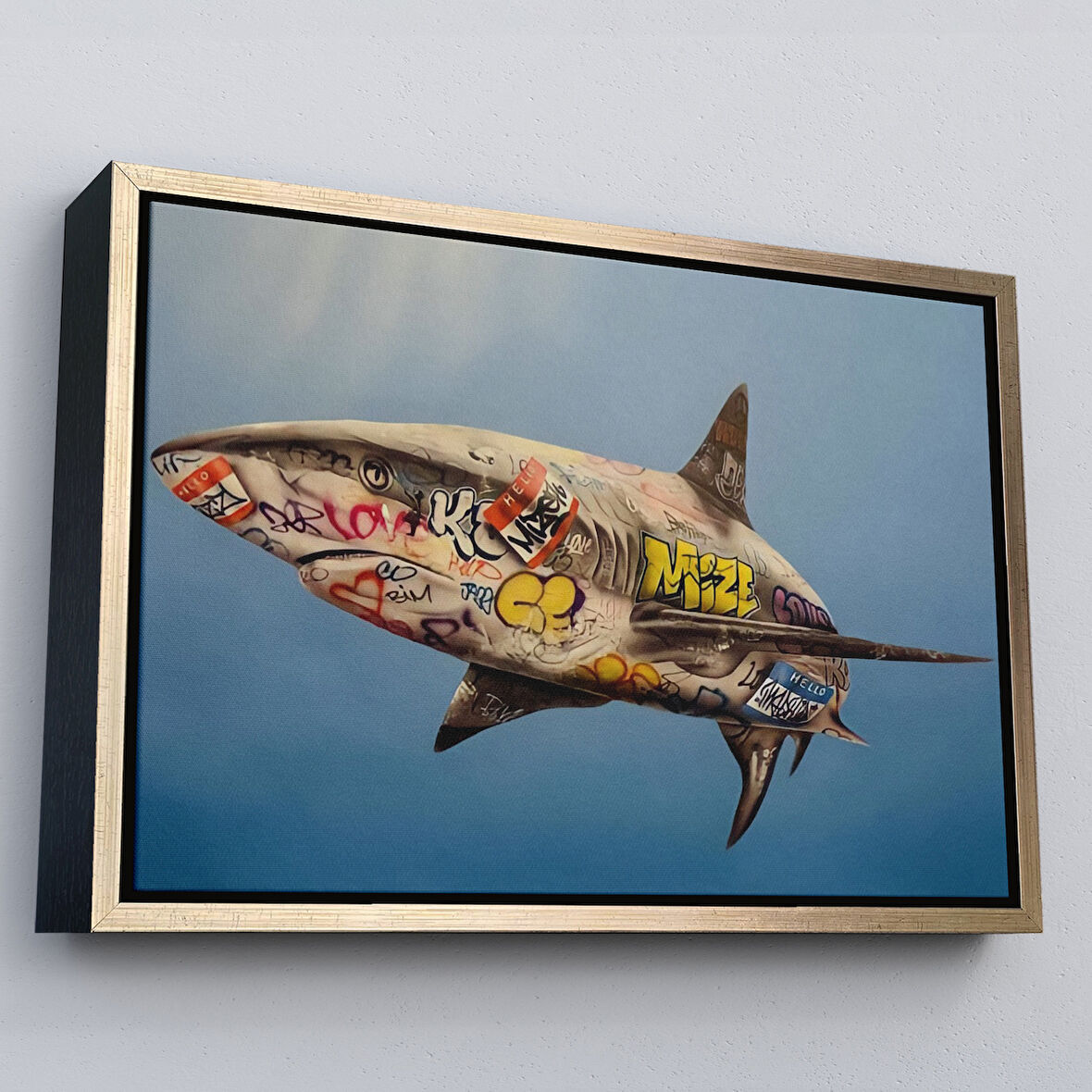 Altın Çerçeveli Graffiti Köpek Balığı Kanvas, Pop Art Tablo
