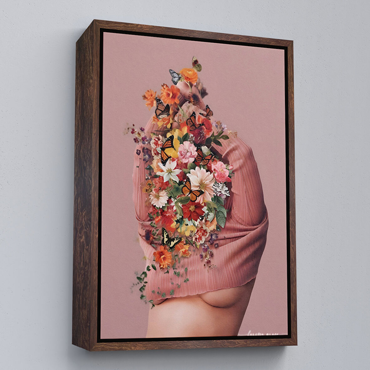 Kahverengi Çerçeveli Soyunan Kadın Renkli Kelebekler ve Çiçekler Detaylı Tablo
