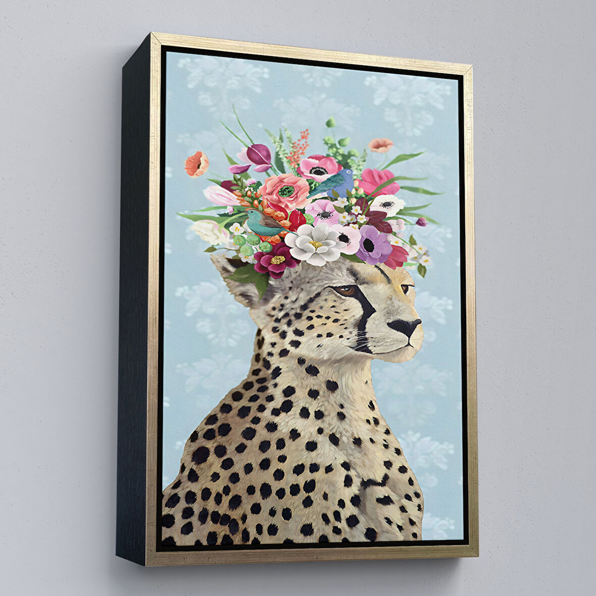 Altın Çerçeveli Çiçek Taçlı Kraliçe Çita Kanvas Tablo