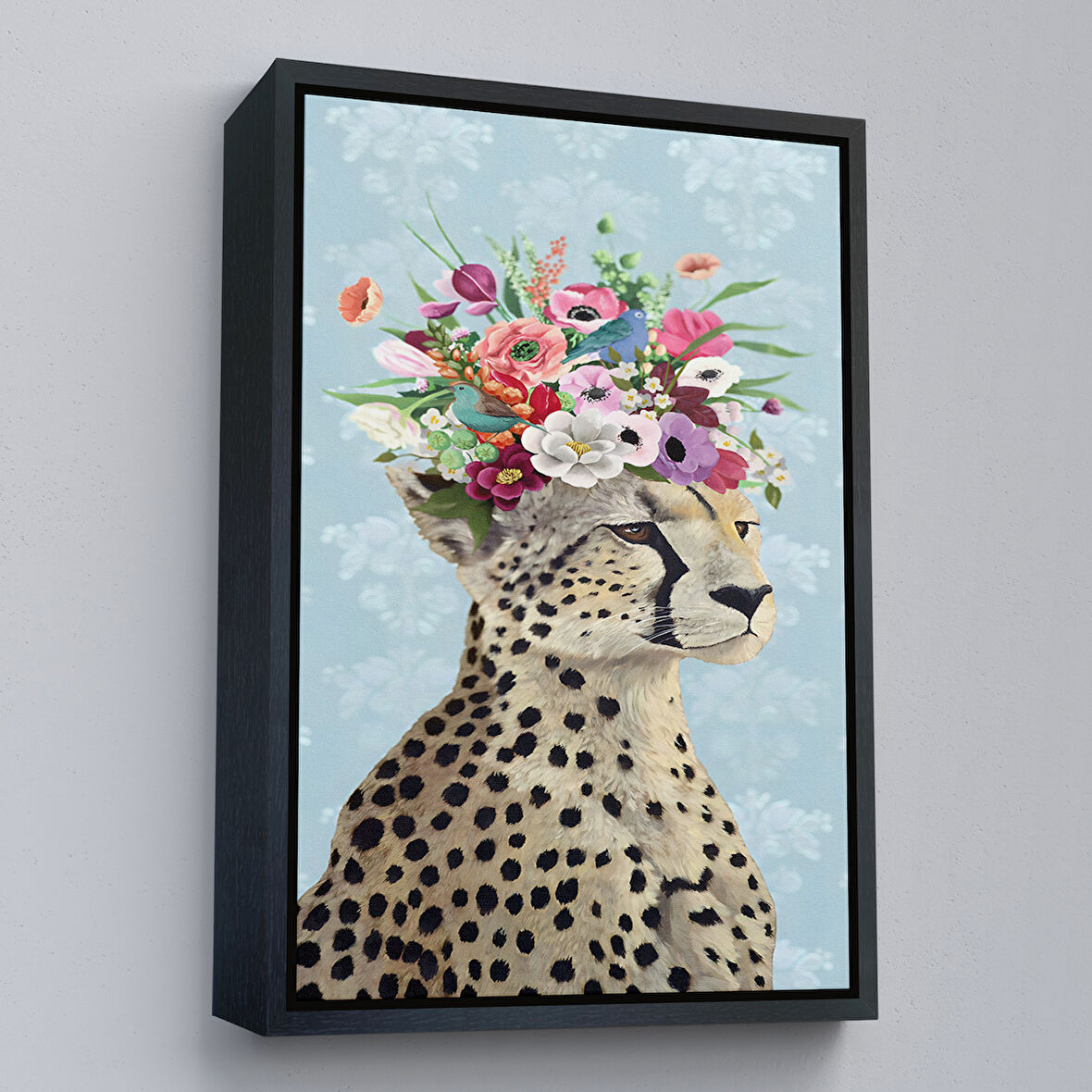 Siyah Çerçeveli Çiçek Taçlı Kraliçe Çita Kanvas Tablo