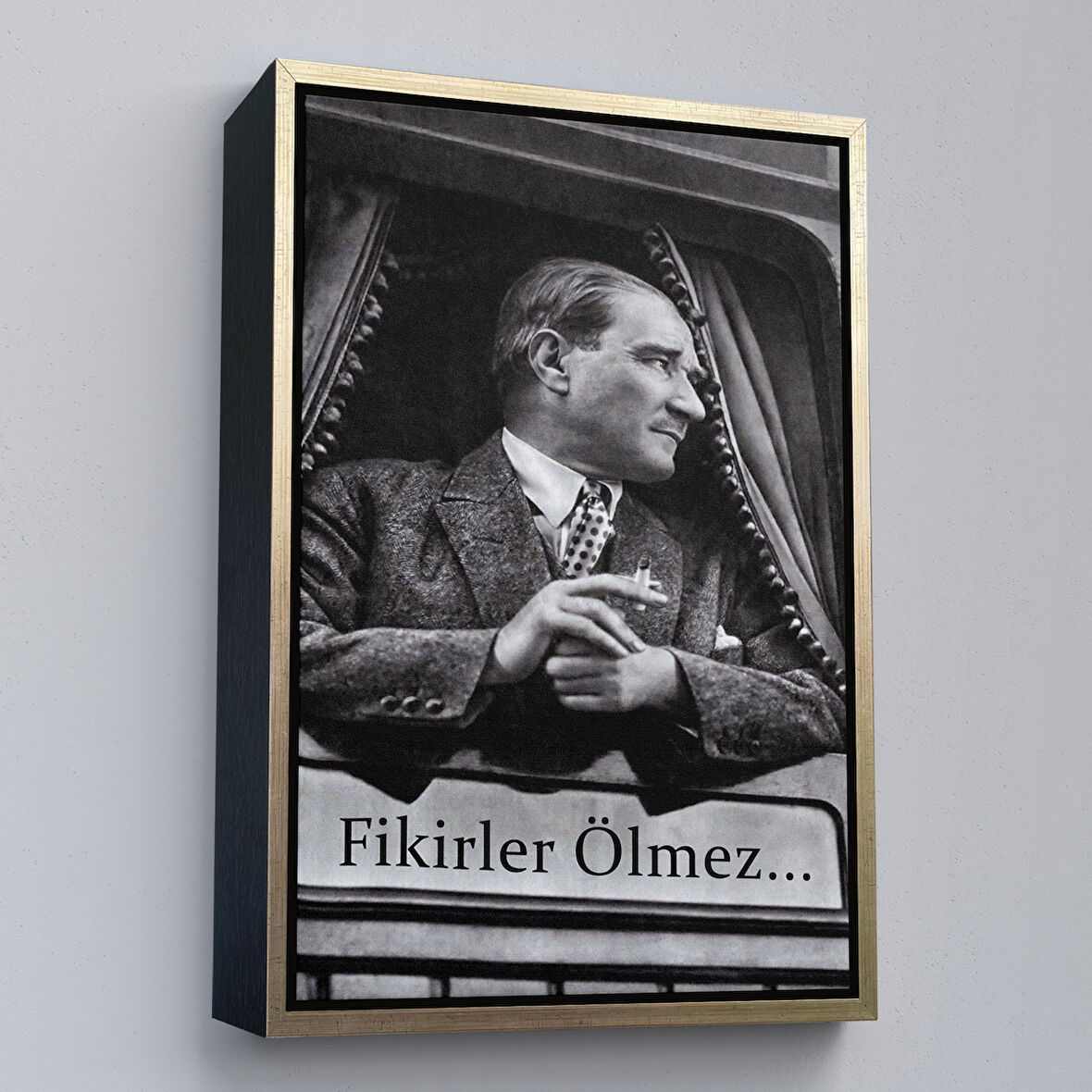 Altın Çerçeveli Atatürk'ün Doğu Ekspresinde Fotoğrafı Duvar Tablosu