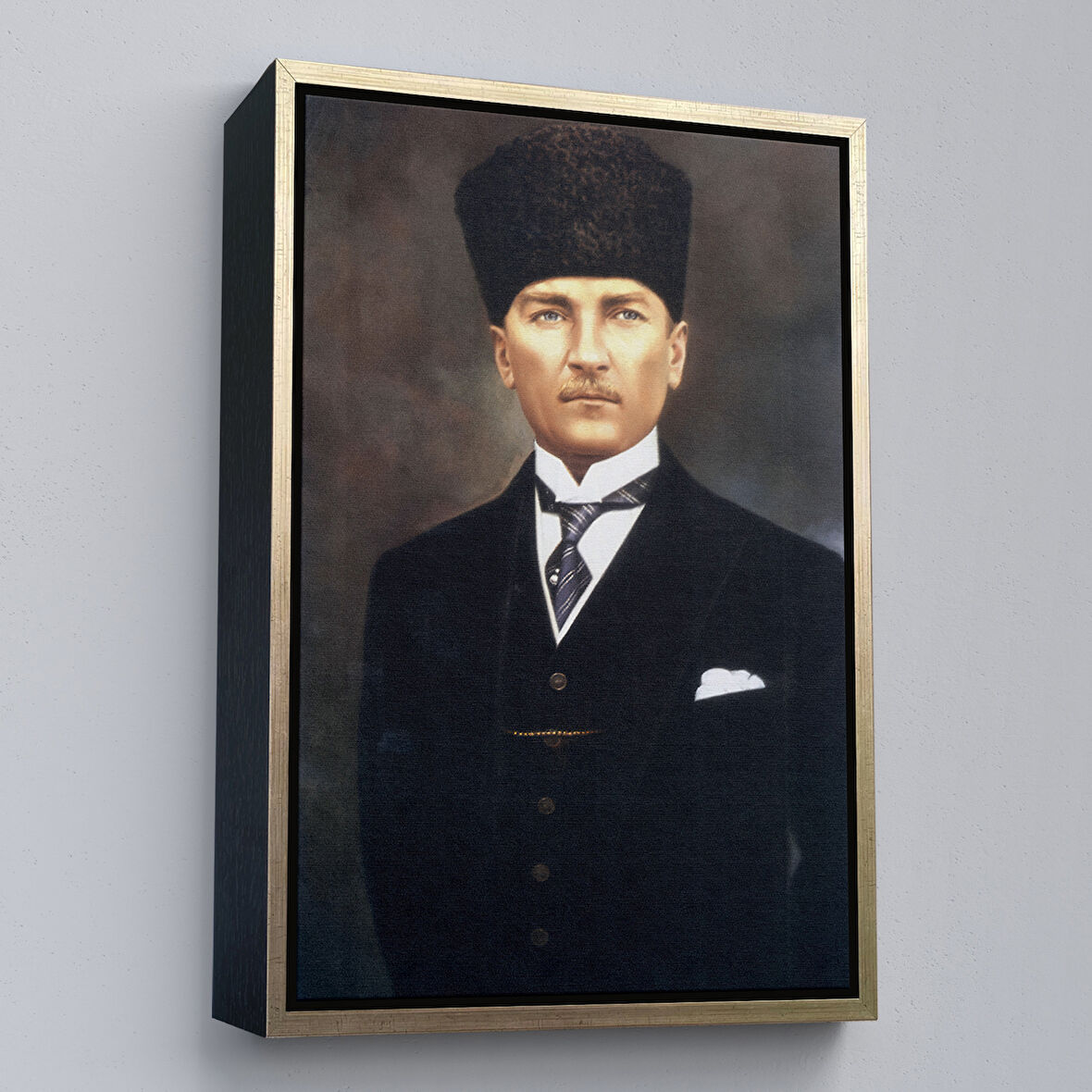 Altın Çerçeveli Atatürk Portre Tablosu Mustafa Kemal Atatürk Dikdörtgen Dekoratif Kanvas Tablo