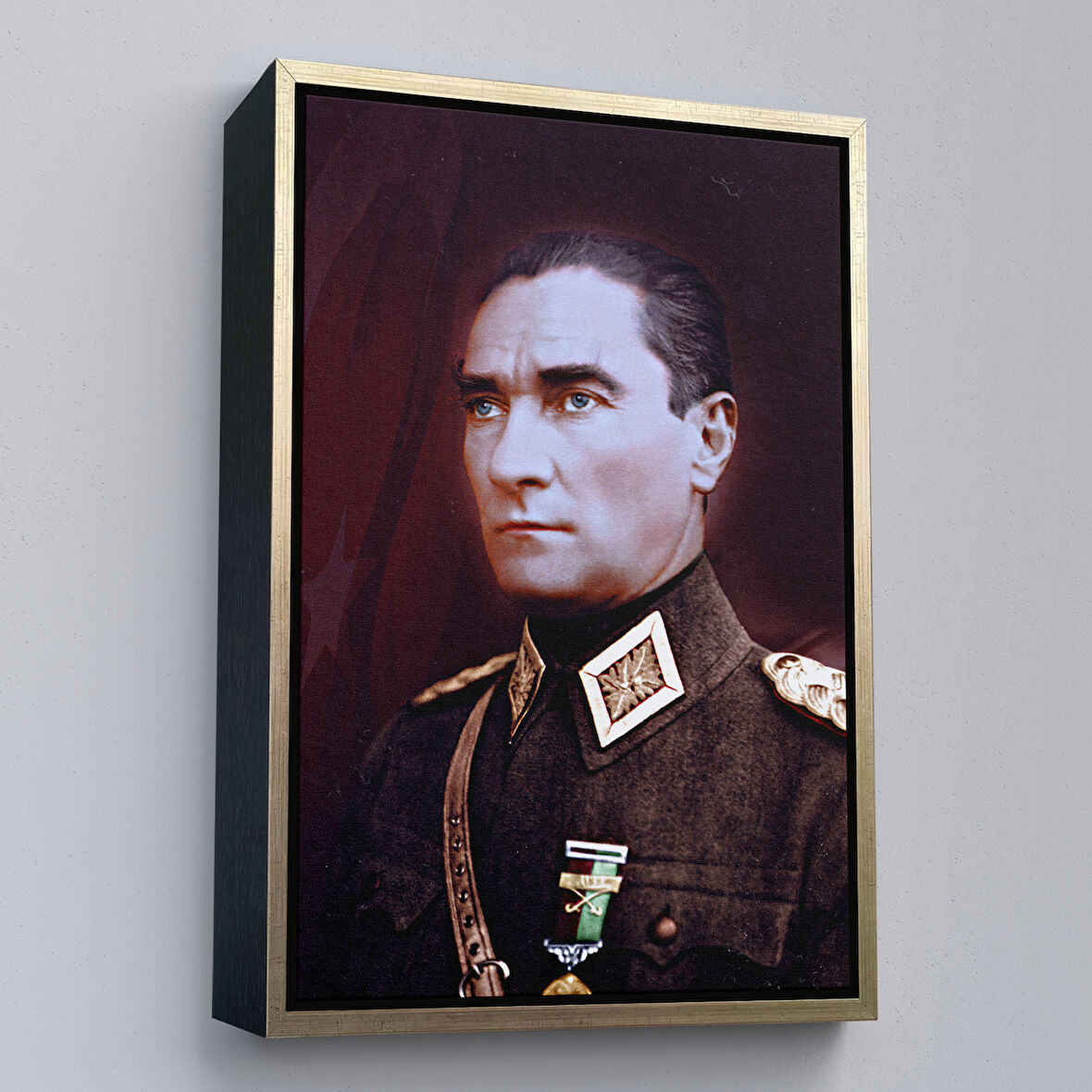 Altın Çerçeveli Atatürk Portre Tablosu Mustafa Kemal Atatürk Dikdörtgen Dekoratif Kanvas Tablo