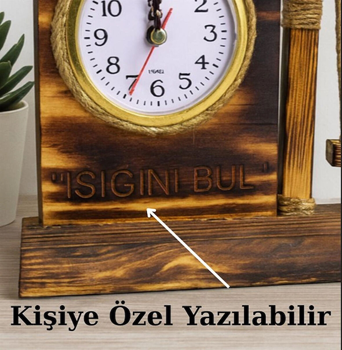 Dekoratif Ahşap Salıncaklı Masa Saati – Kişiye Özel İsim Yazılabilir Tasarım