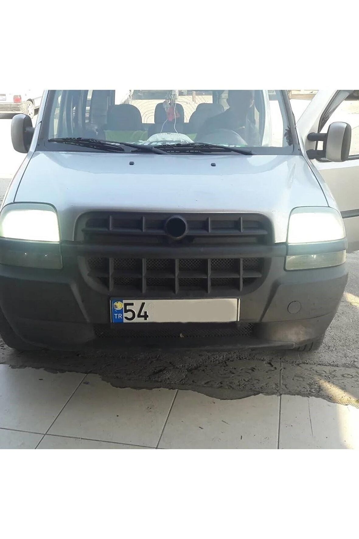 Fiat Doblo D1 Uzun Farlar Için Uyumlu Şimşek Etkili Led Xenon Beyaz Far Ampulü