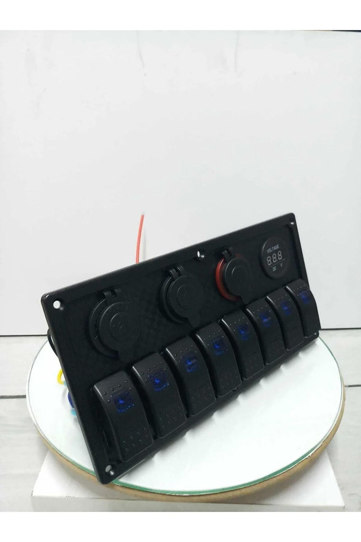 Switch Panel 8li Usb, Çakmak, Voltmetre, Çakmaklık Sigortalı