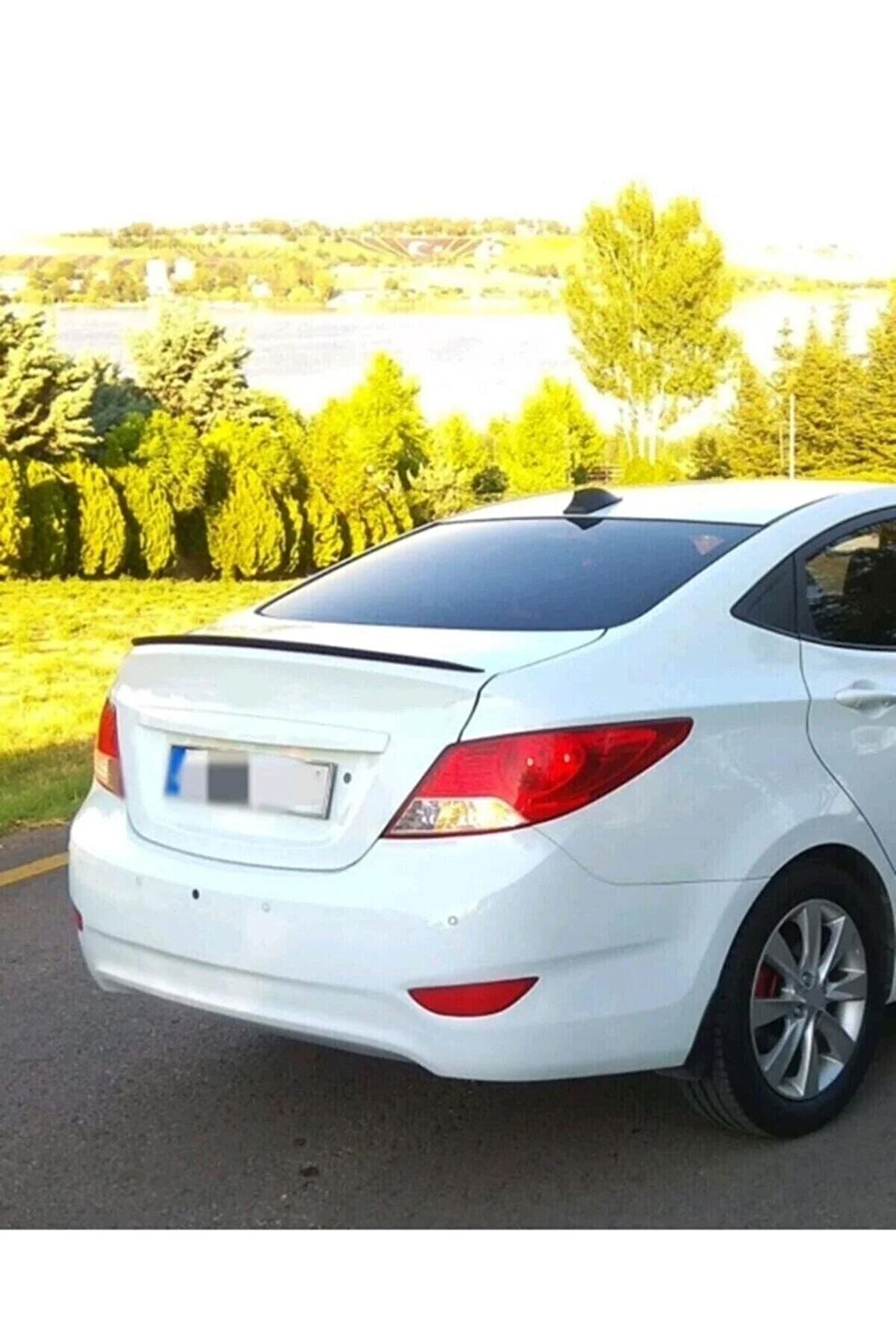 Hyundai Accent Blue Uyumlu Bagaj Üstü Spoiler Piano Black