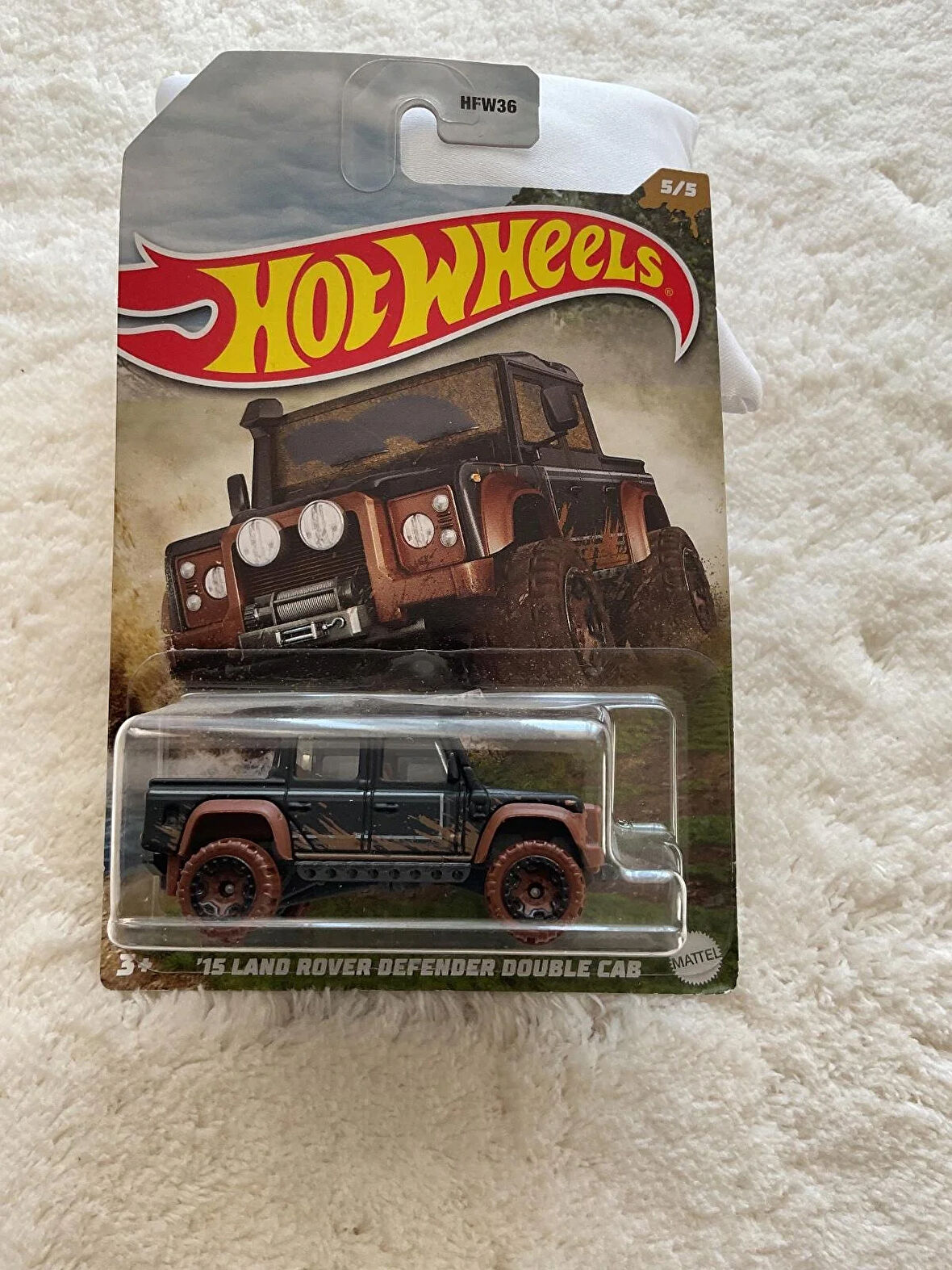 HOT WHEELS - '15 LAND ROVER DEFENDER DOUBLE CAB