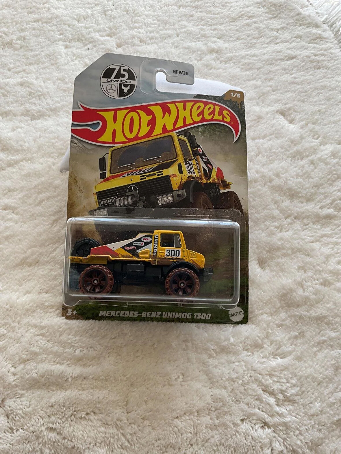 HOT WHEELS - MERCEDES BENZ UNIMOG 1300