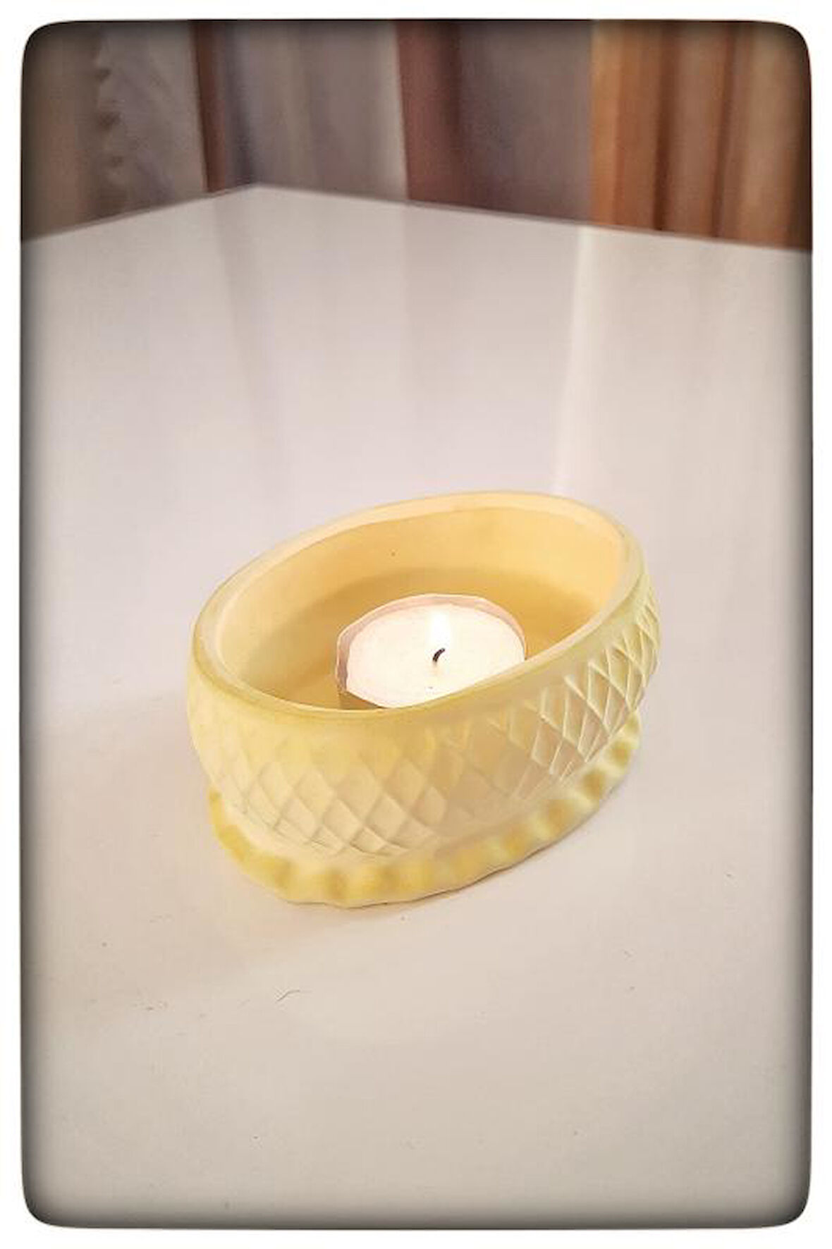 Dekoratif Beton Mumluk Sarı Tealight Şamdan Mum Dahil Değil