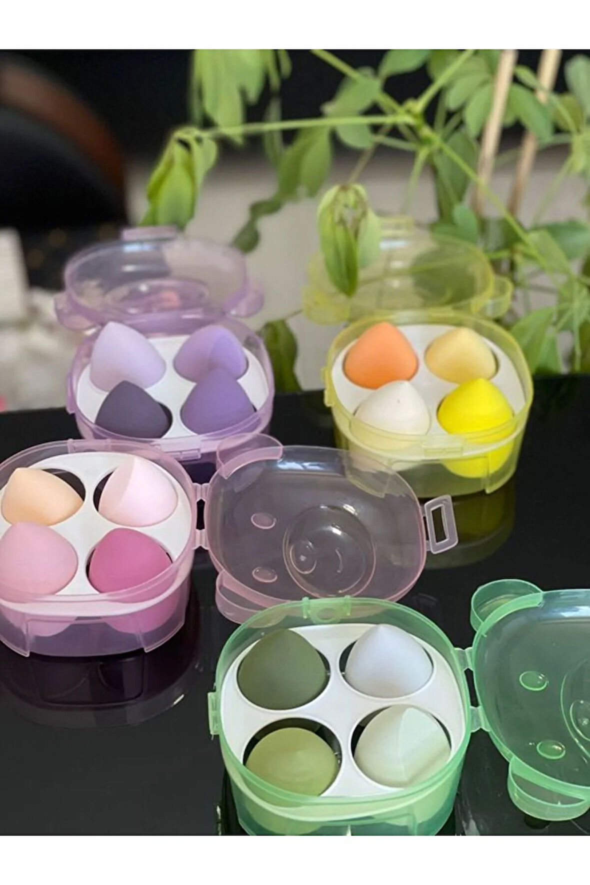 Plastik Kutulu Renkli 4lü Makyaj Sünger Seti