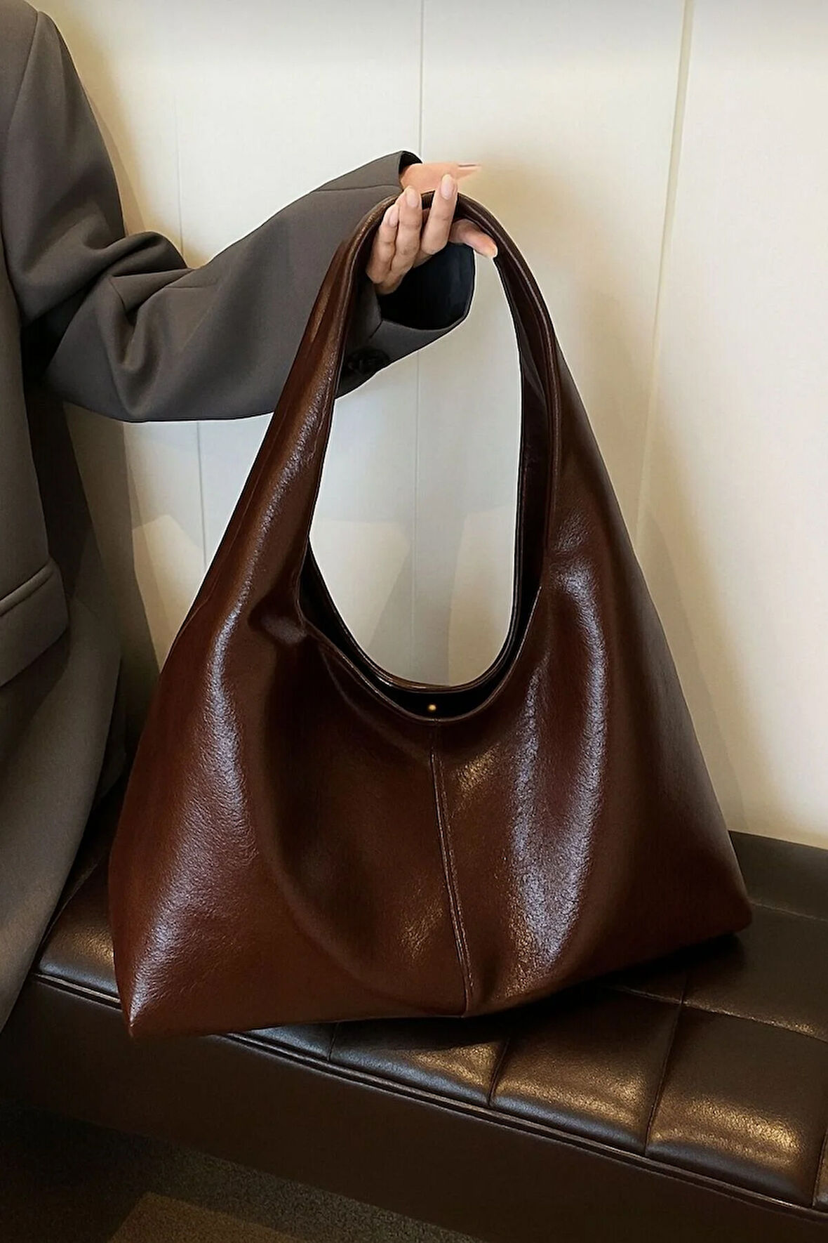 Lüks Deri Omuz ve El Çantası Mıknatıs Kapamalı