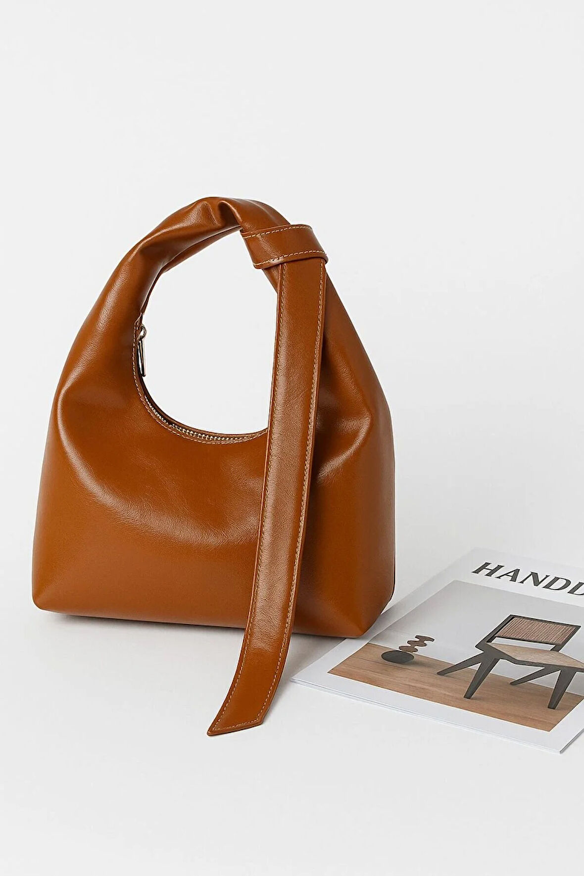 Lüks Parlak Omuz ve El Çantası – Düğüm Sap Detaylı