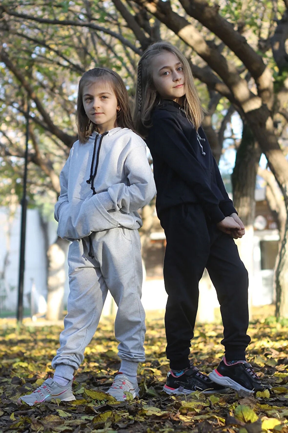 İnci Tekstil 2'li kanguru cepli kapüşonlu unisex kız erkek çocuğu eşofman takımı