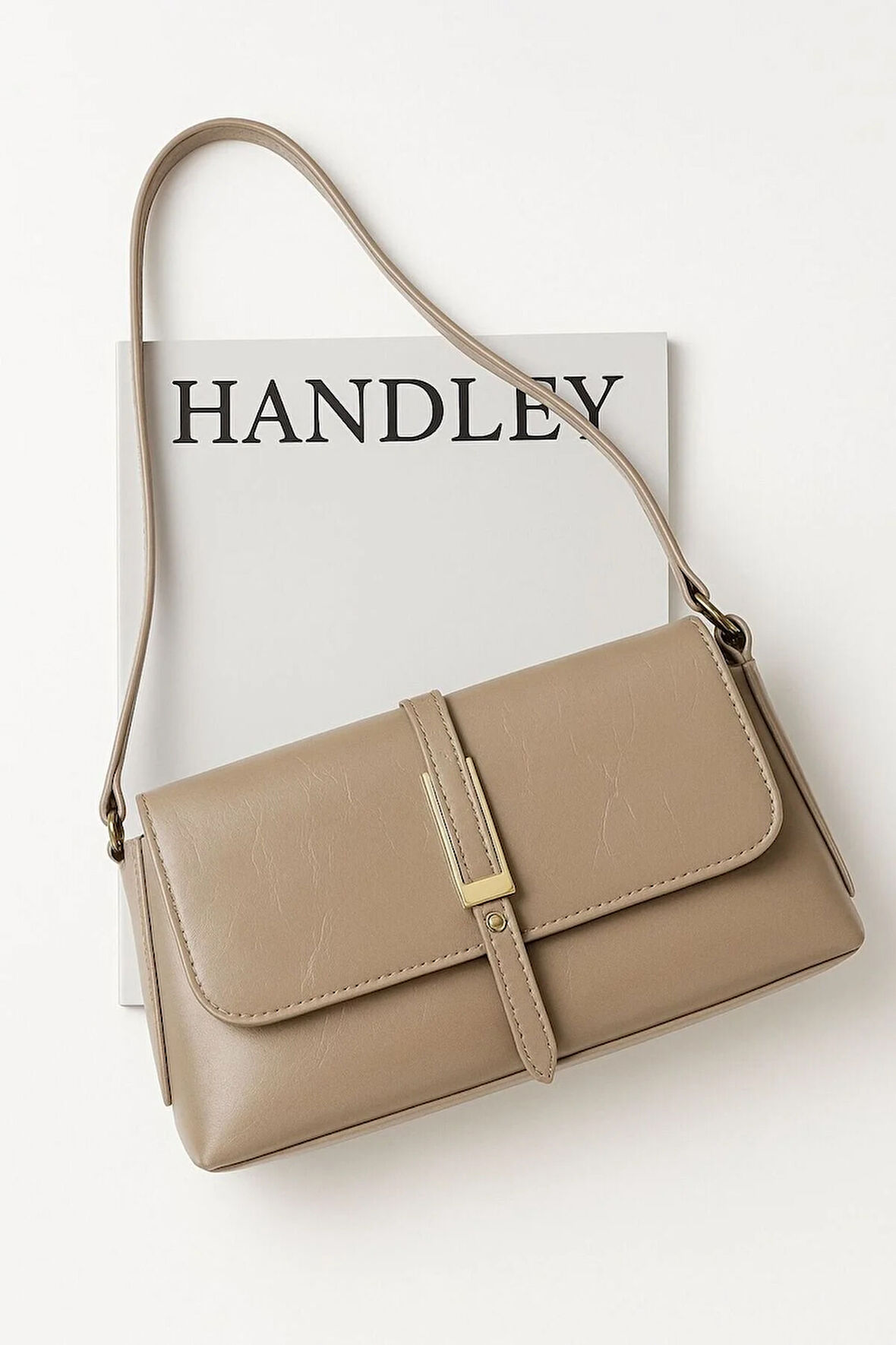 Lüks Toka Detaylı Parlak Deri Omuz & El Çantası