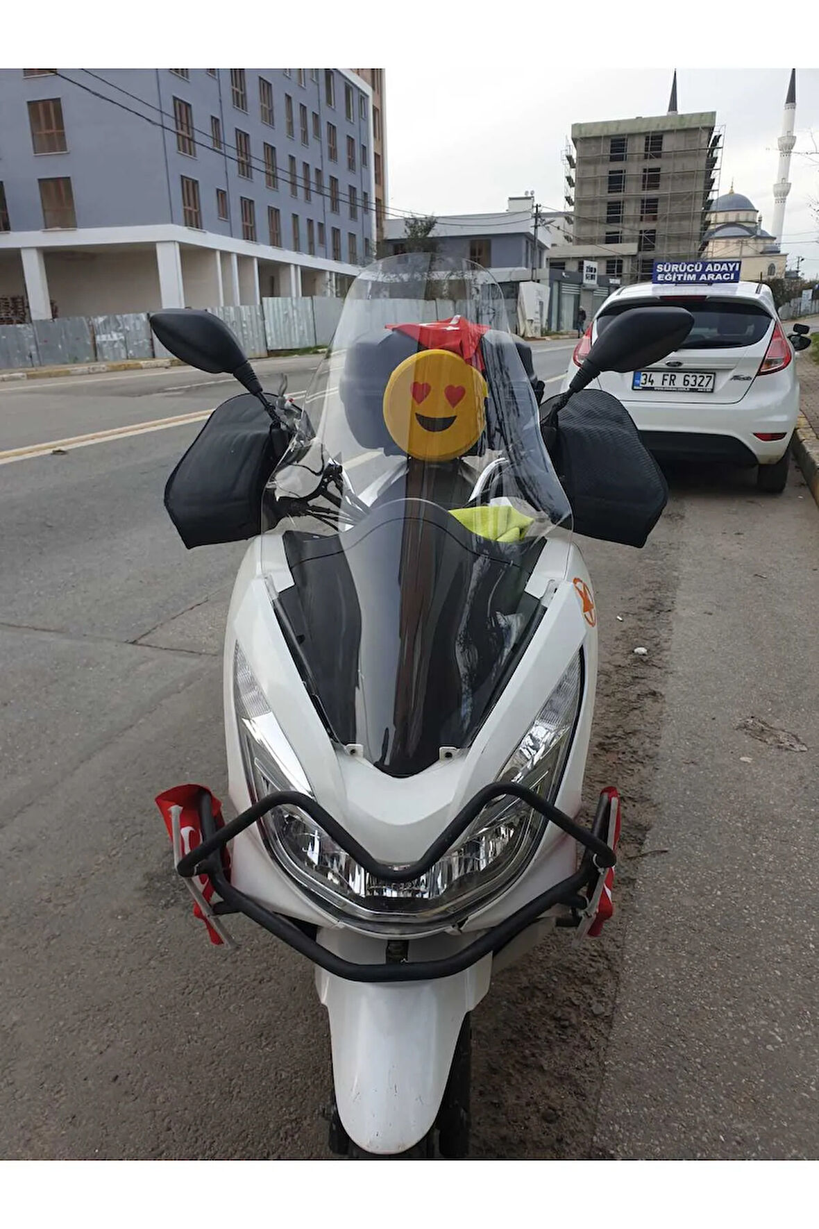 Honda Pcx Siperlik Ön Cam 2014 2017 Model 65cm Şeffaf Renkli 4mm ORTA BOYLU CAM