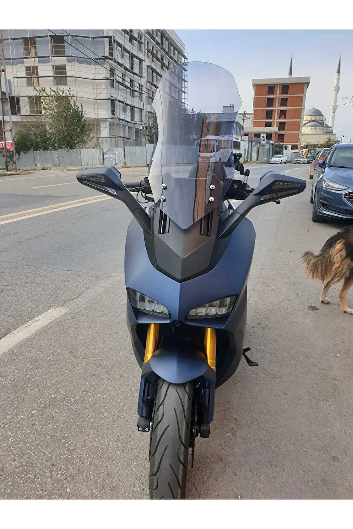 Yuki Huracan TR250 Siperlik Ön Cam 2022 2024 Model 62cm Açıkfüme Renkli 4mm