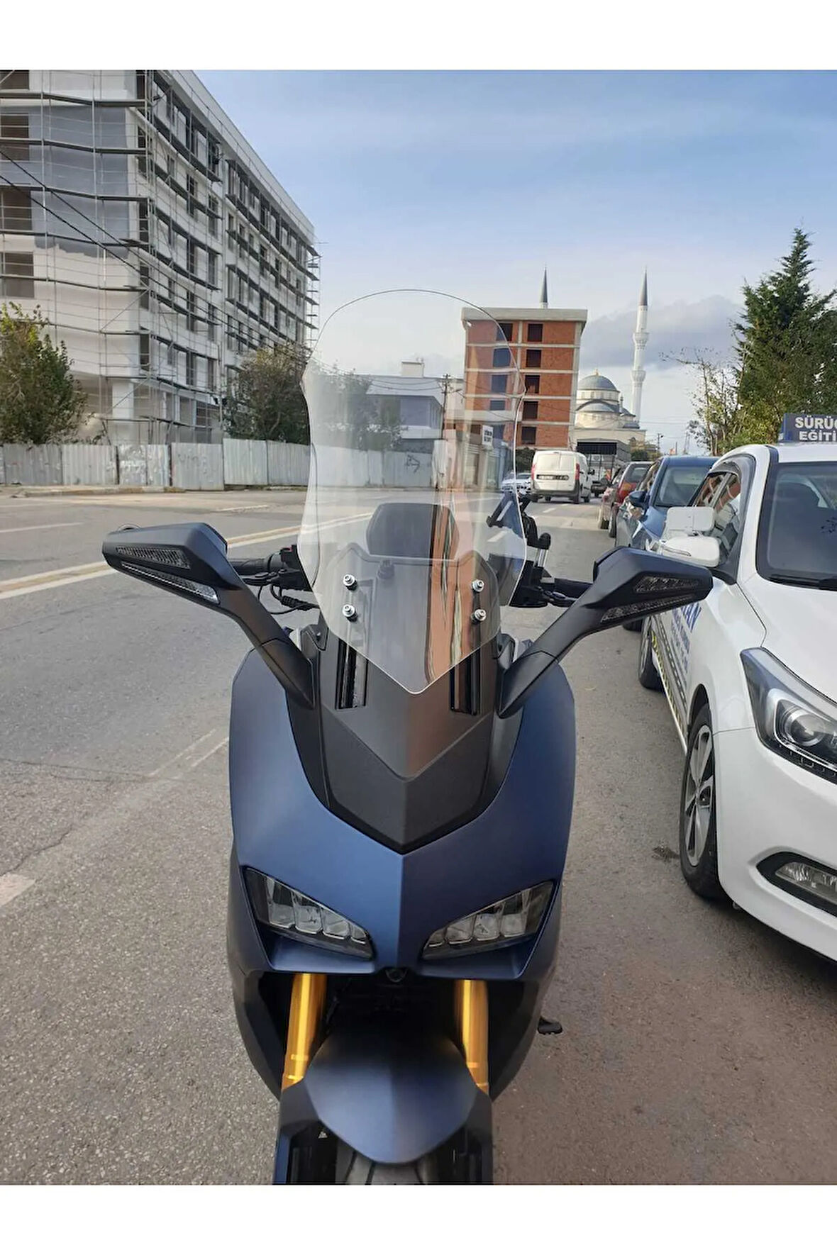 Yuki Huracan TR250 Siperlik Ön Cam 2022 2024 Model 62cm Şeffaf Renkli 4mm