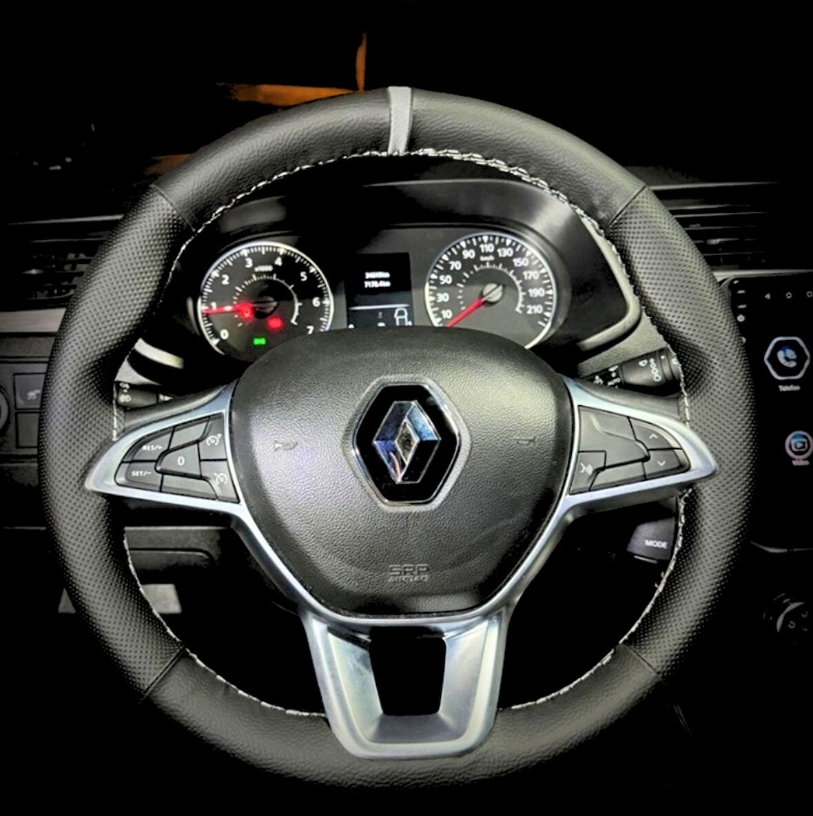 DİKİŞLİ DİREKSİYON KILIFI SİYAH DERİ NOKTALI DERİ GRİ YÜZÜK GRİ DİKİŞLİ RENAULT EXPRESS İÇİN