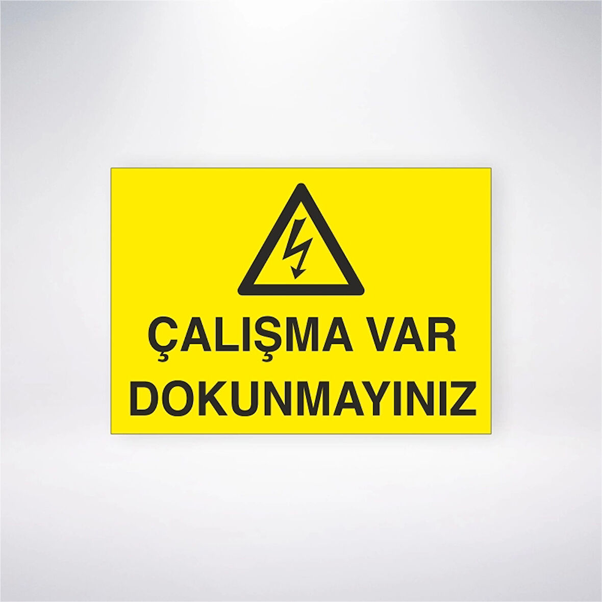 Çalışma Var Dokunmayınız Sticker 20X28 Cm