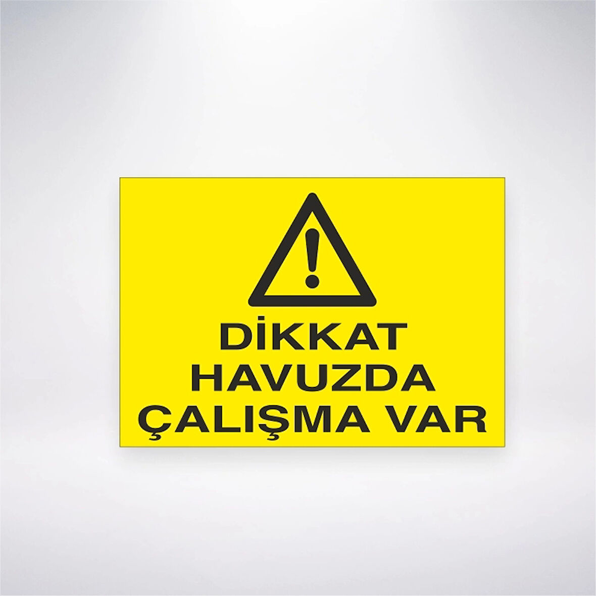 Dikkat Havuzda Çalışma Var Sticker 20X28 Cm