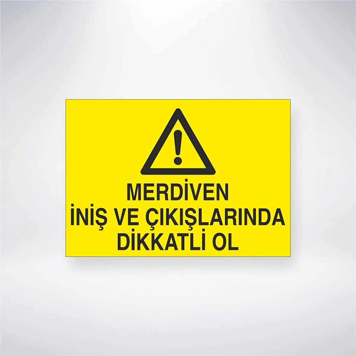 Merdiven İniş ve Çıkışlarında Dikkatli Ol Sticker 20X28 Cm