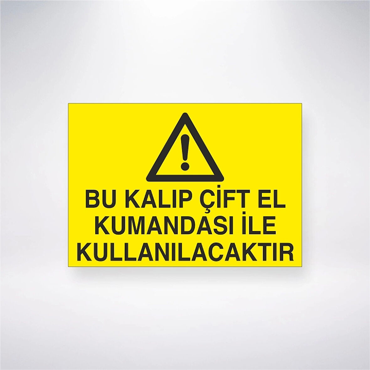 Bu Kalıp Çift El Kumandası İle Kullanılacaktır Sticker 20X28 Cm