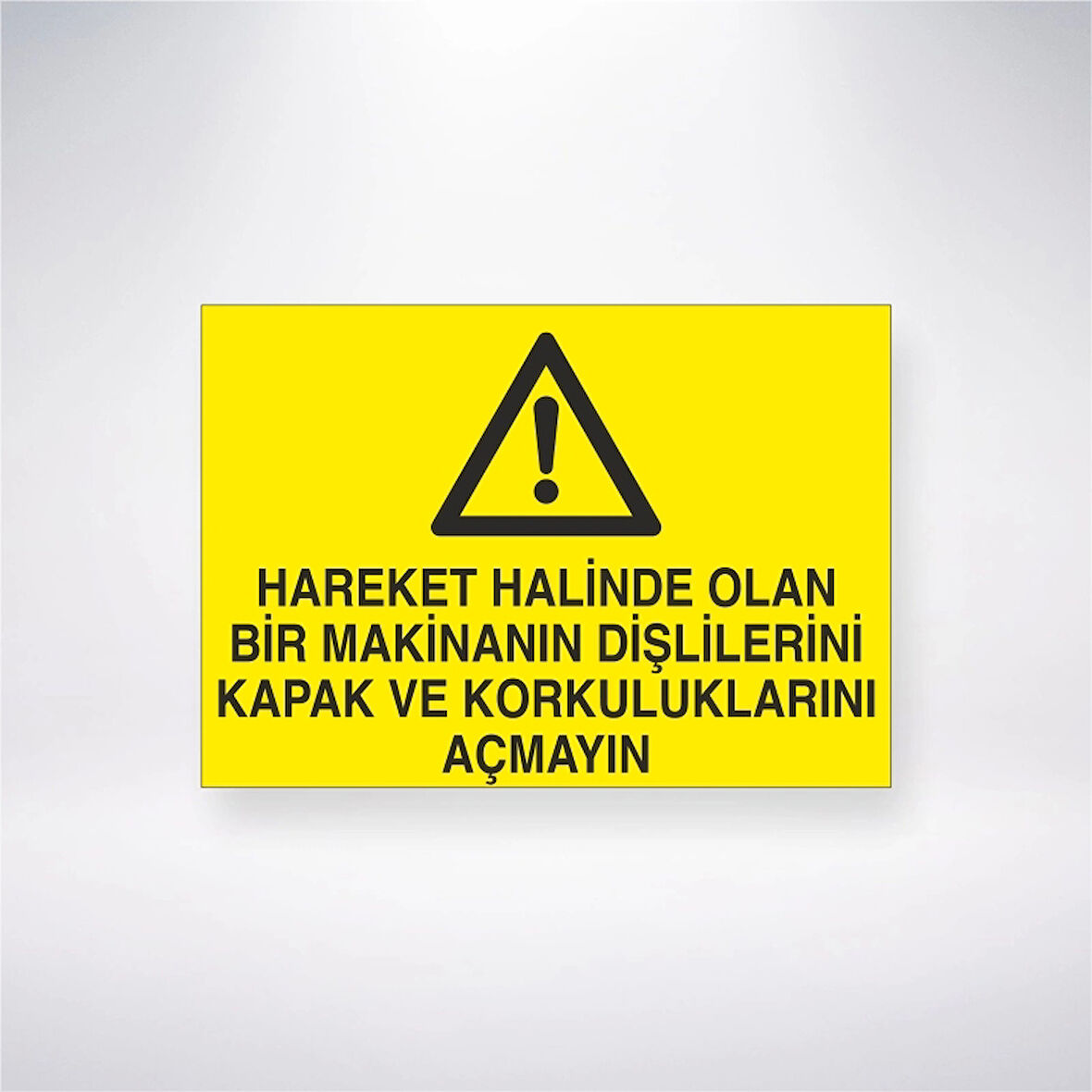 Hareket Halinde Olan Makinenın Dişlilerini Kapak Ve Korkuluklarını Açmayın Sticker 20X28 Cm