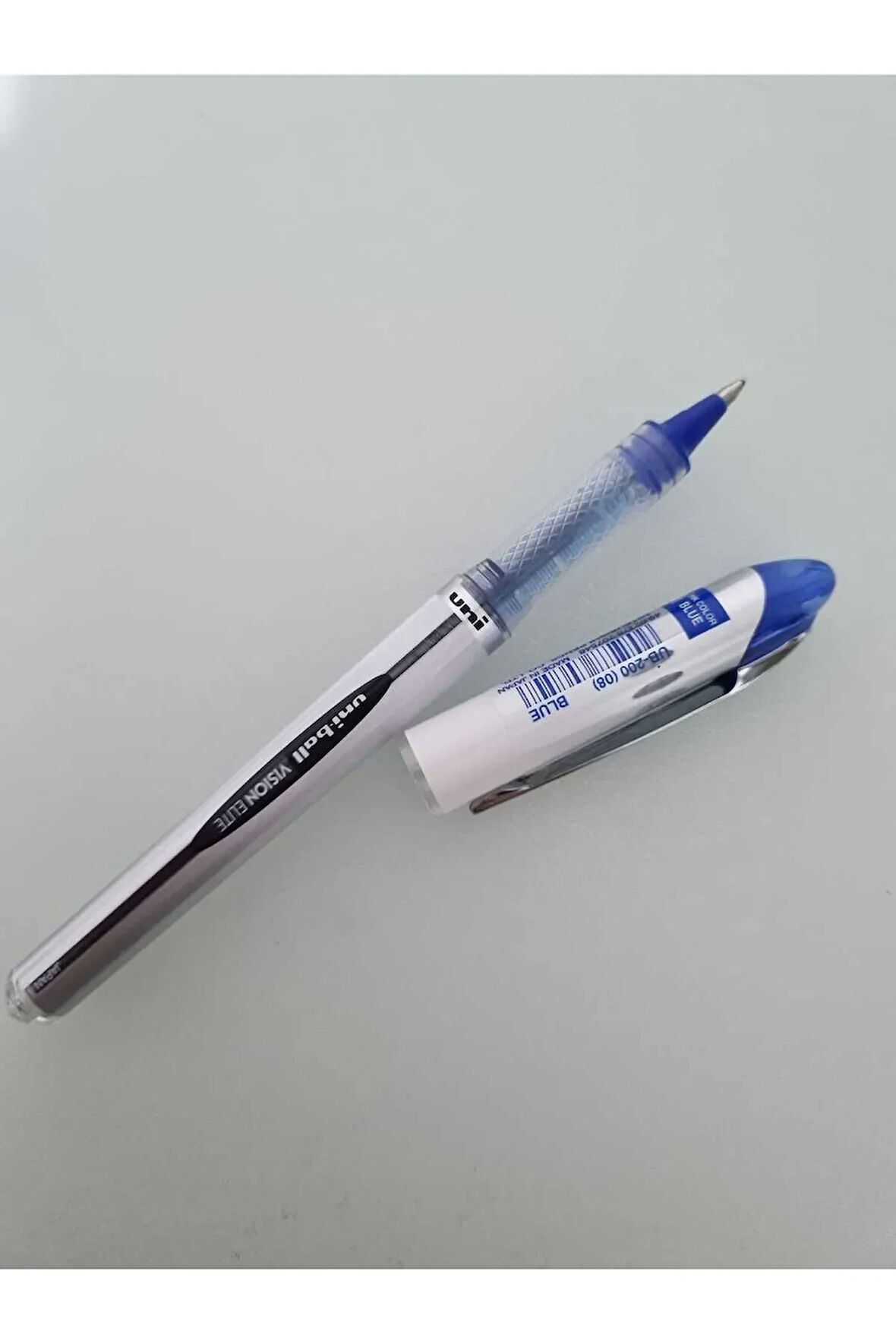 Uni-Ball Roller Kalem Vision Elite Bilye Uç 0.8 MM LACİVERT (1 ADET)