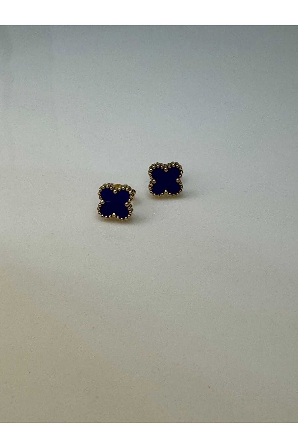 Çelik van cleef küpe