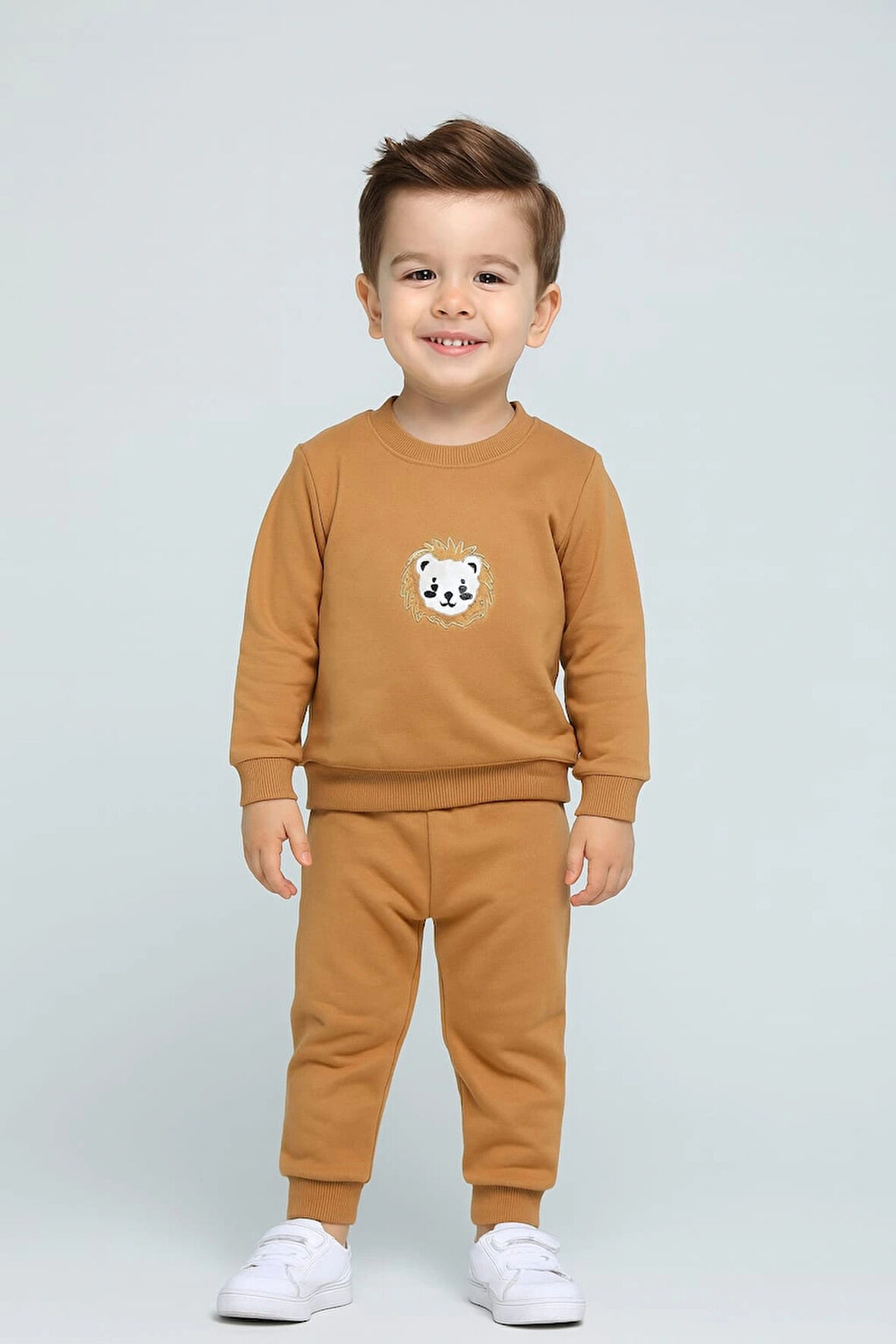 Erkek Çocuk Aslan Nakışlı 2’li Takım – Sweatshirt ve Alt Eşofman %100 Pamuk