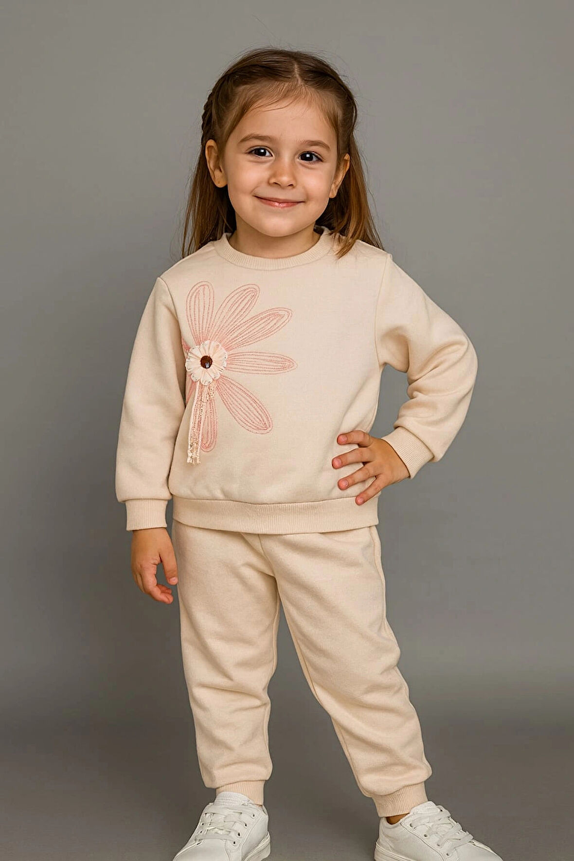 Büyük Çiçek Nakışlı %100 Pamuk 2’li Çocuk Eşofman Takımı