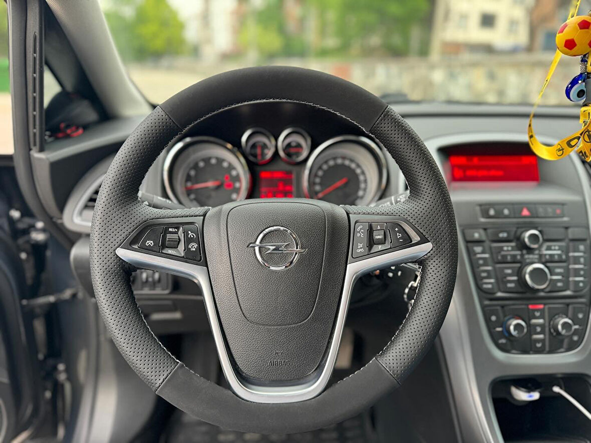 Opel Astra J Kasa Araca Özel Direksiyon Kılıfı (PLASTİK DERİSİZ ARAÇLARA UYUMLUDUR)