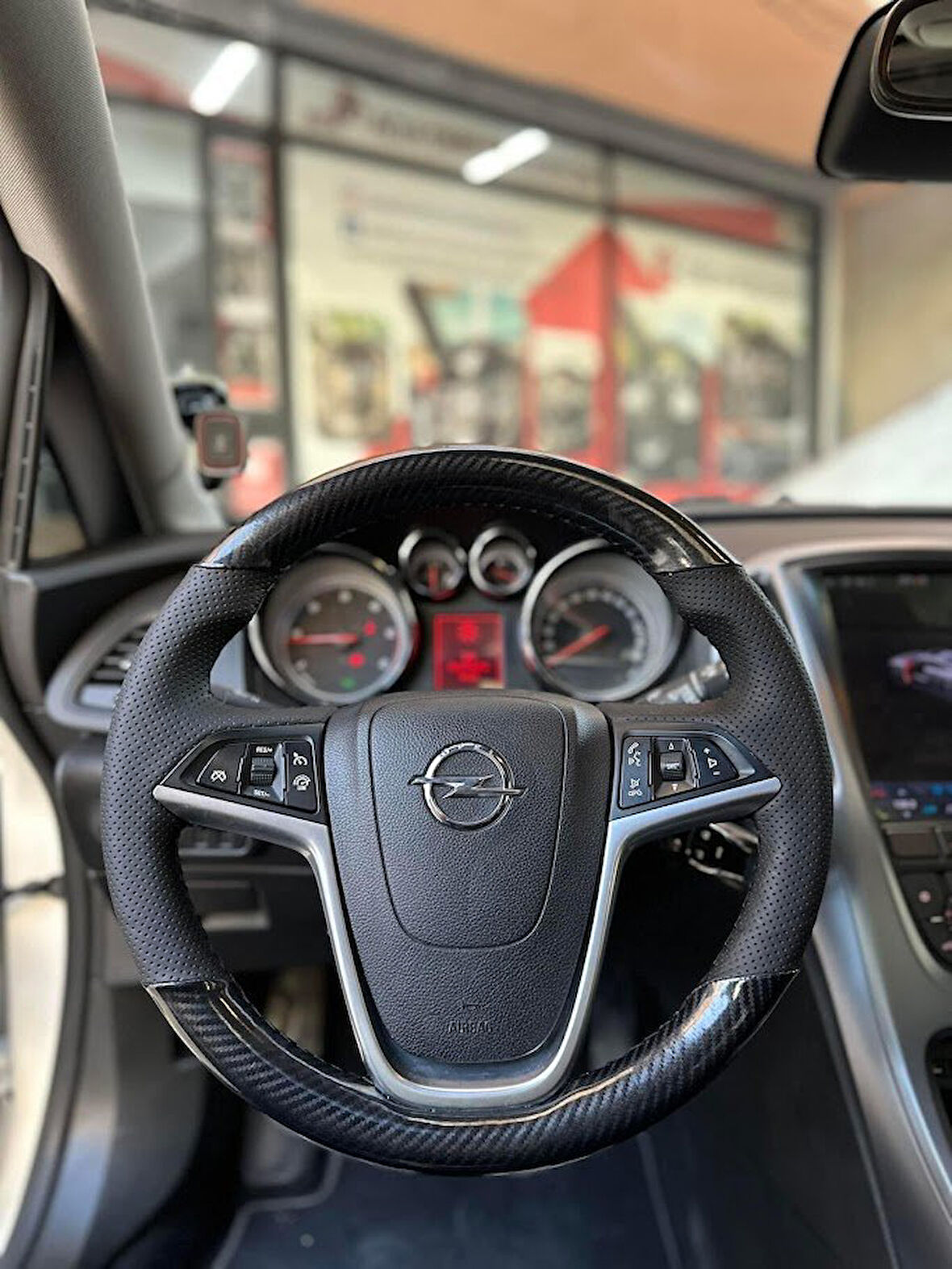 Opel İnsignia Uyumlu Araca Özel Dikmeli Direksiyon Kılıfı (5D KRİSTAL KARBON SOFT NOKTA)