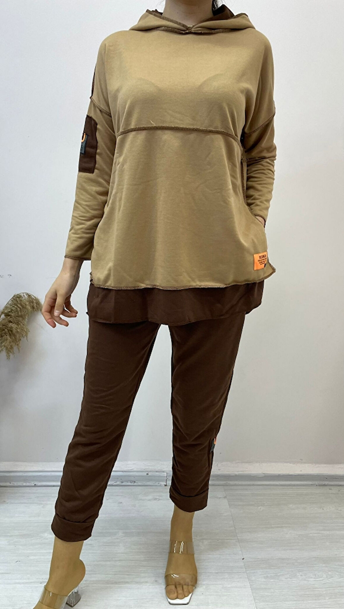INFİVENTO Kadın Kahve Kapşonlu Etek Ucu Detay Arma Ters Dikiş Gorunumlu Ikili Takım