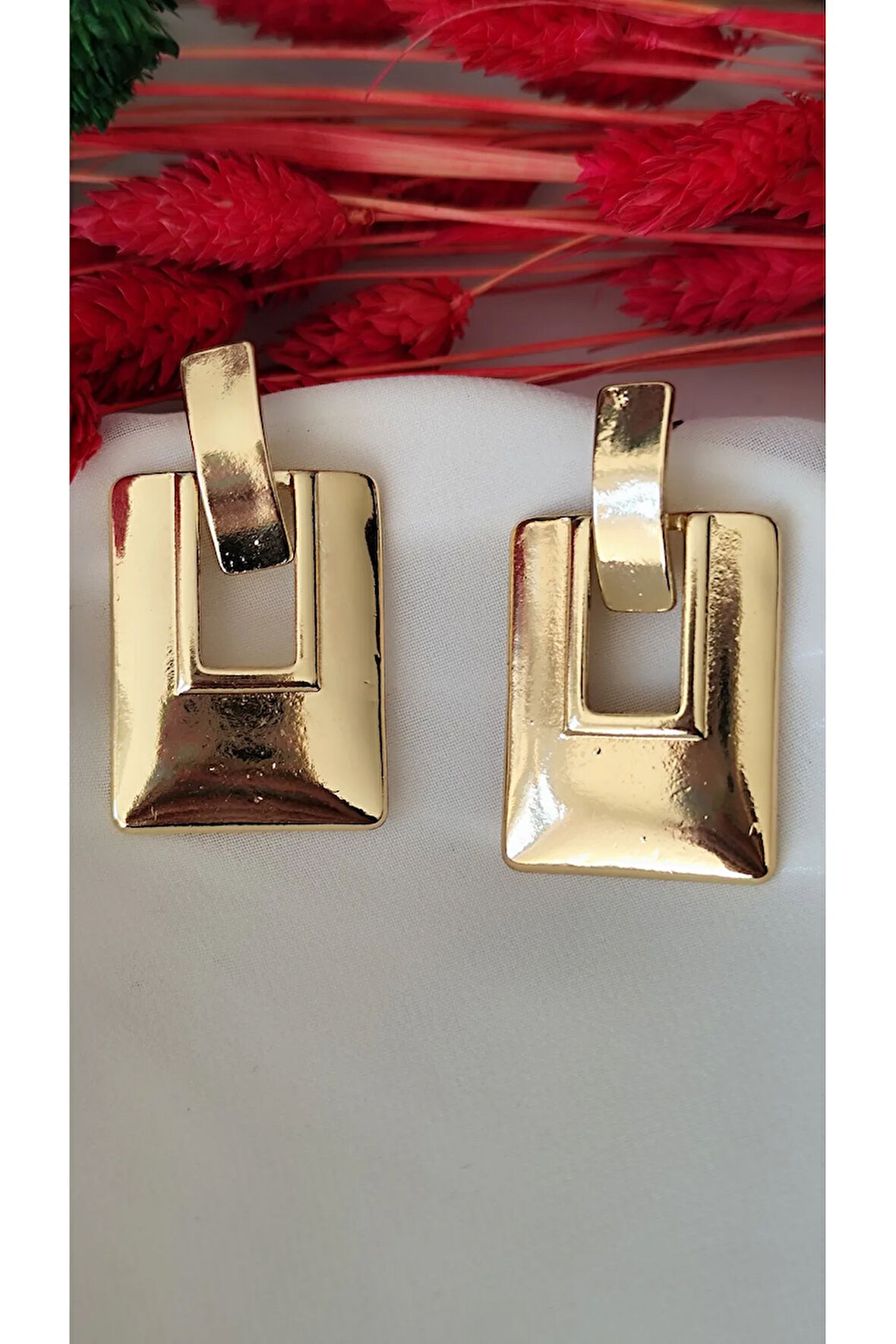 PENCERELİ METAL SİLVER KÜPE