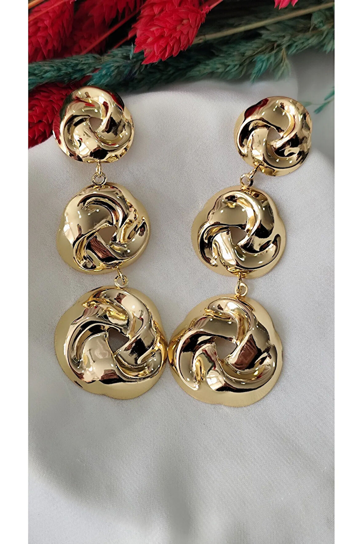 ÜÇLÜ GİRDAP HALKA METAL GOLD KÜPE