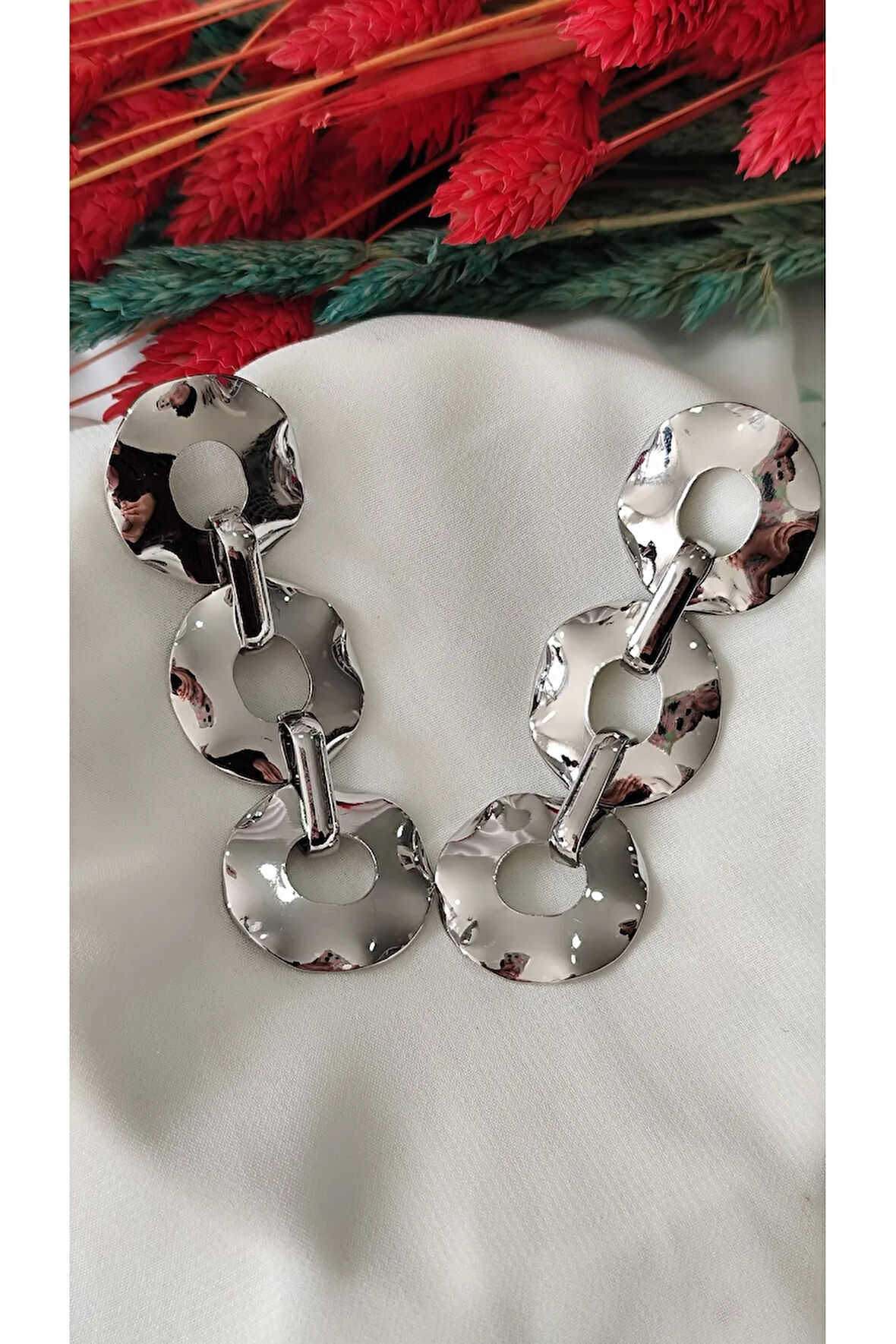 ÜÇLÜ GEÇMELİ HALKA METAL SİLVER KÜPE