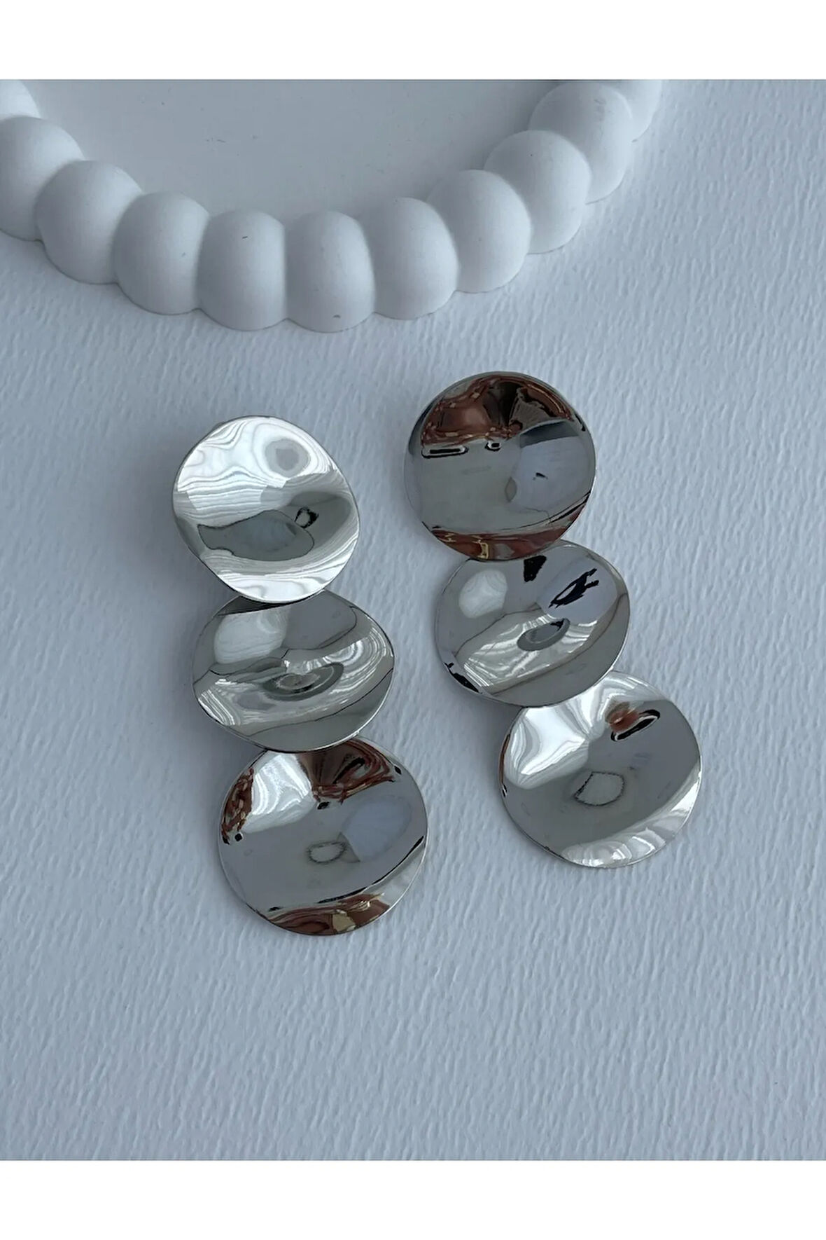 BÜYÜK OVAL METAL SİLVER KÜPE