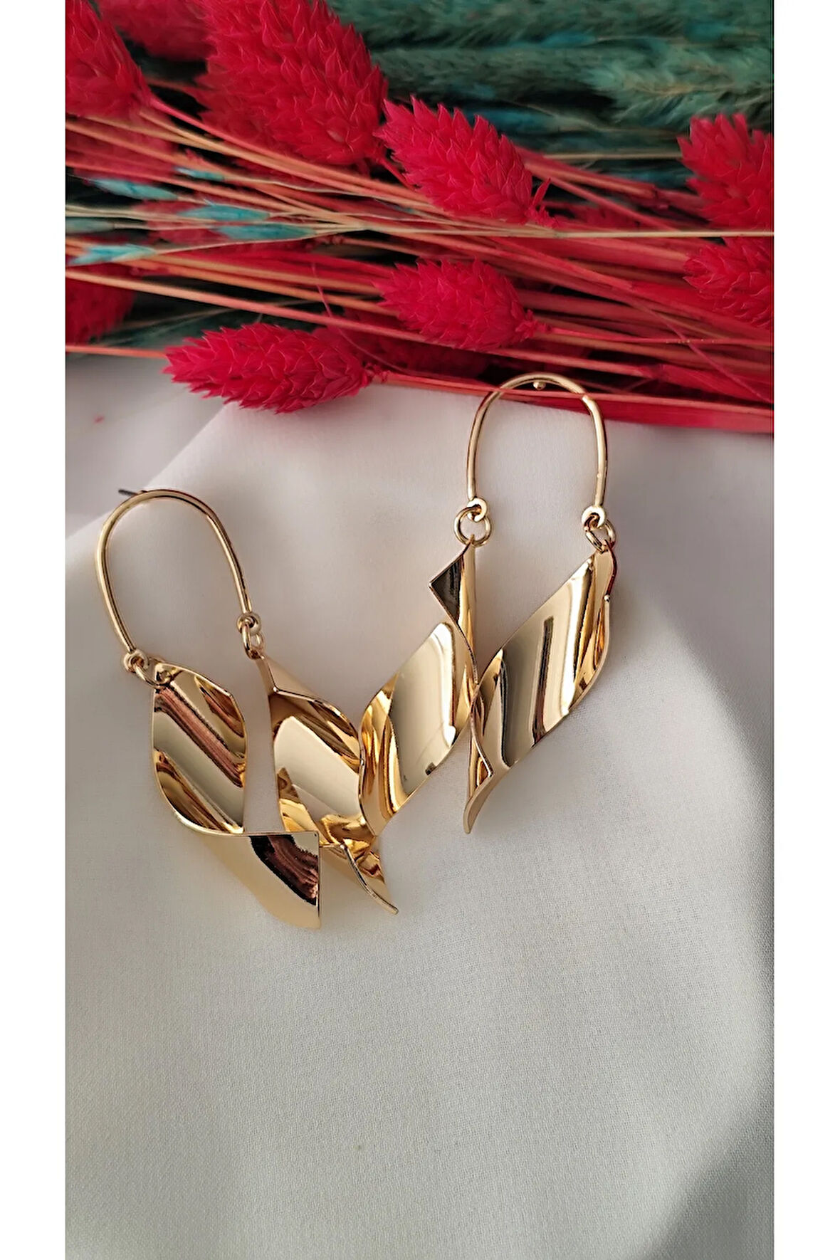 RÜZGAR GÜLÜ METAL GOLD KÜPE